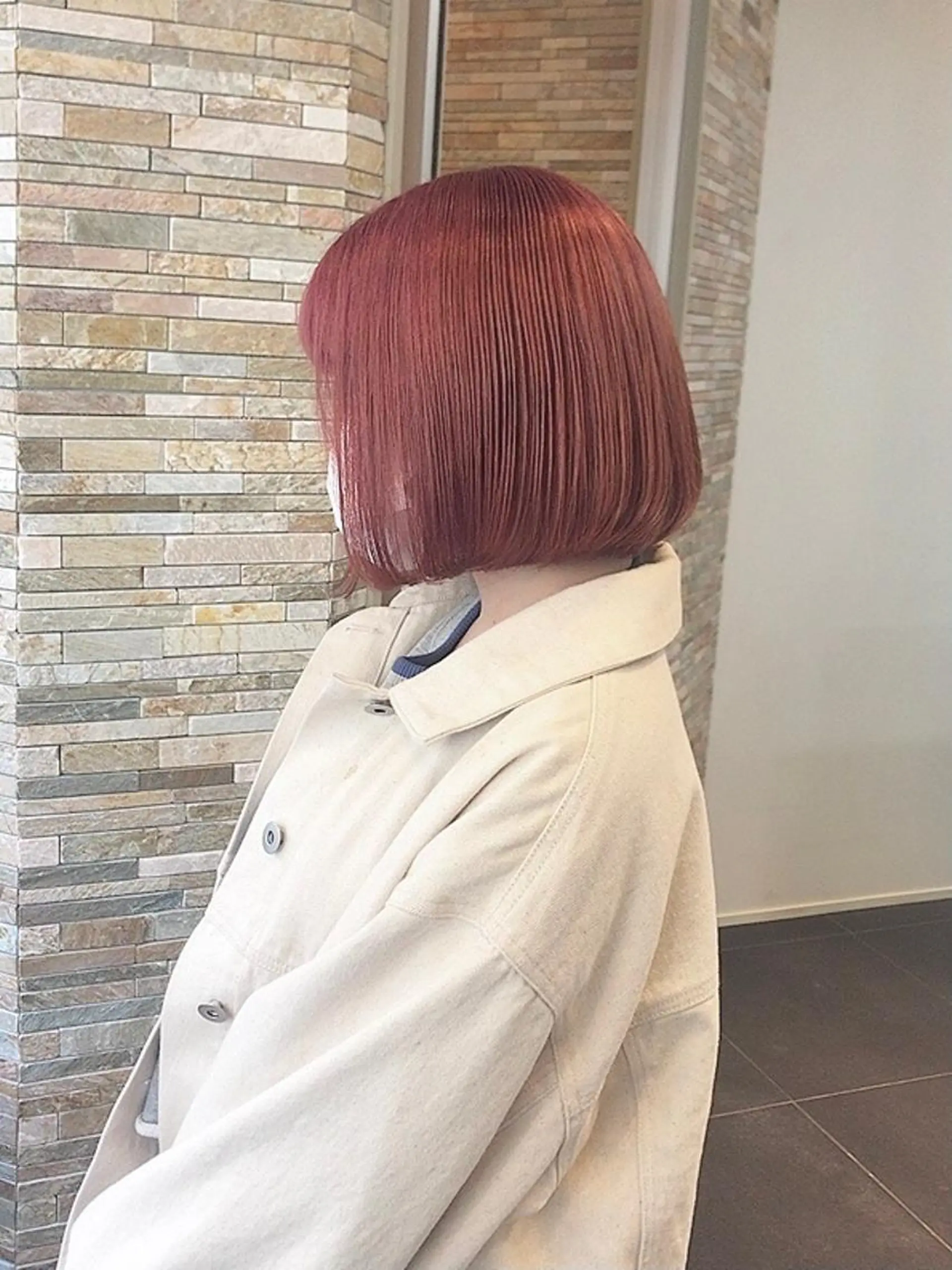 ショート カラー 髙橋 かすみのヘアスタイル