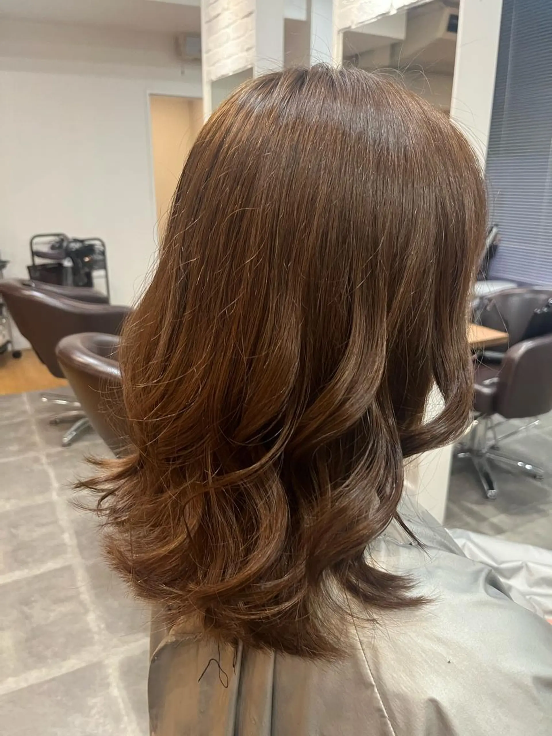 カラー 藤原 智恵のヘアスタイル