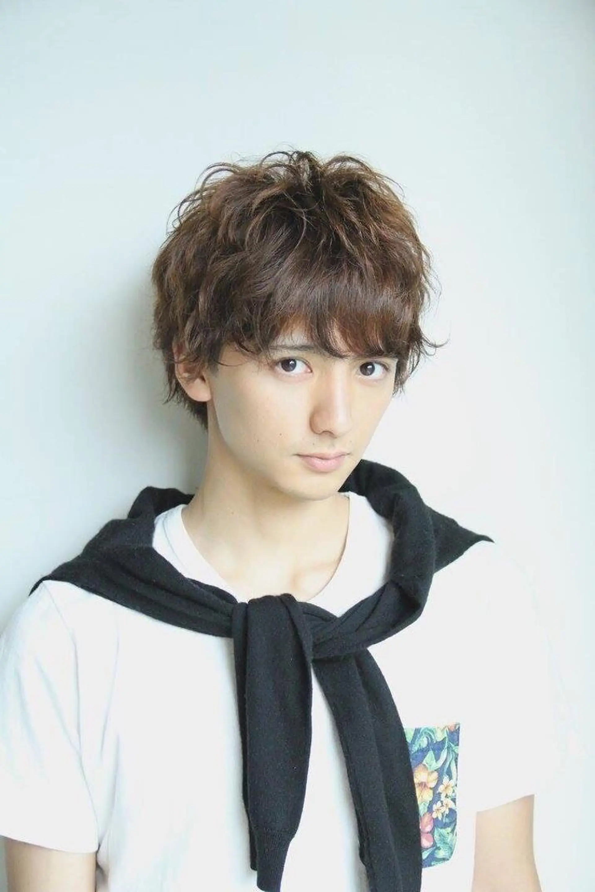 ショート メンズ 🩵盛れる韓国ヘア 🩵うるつやカラーのヘアスタイル