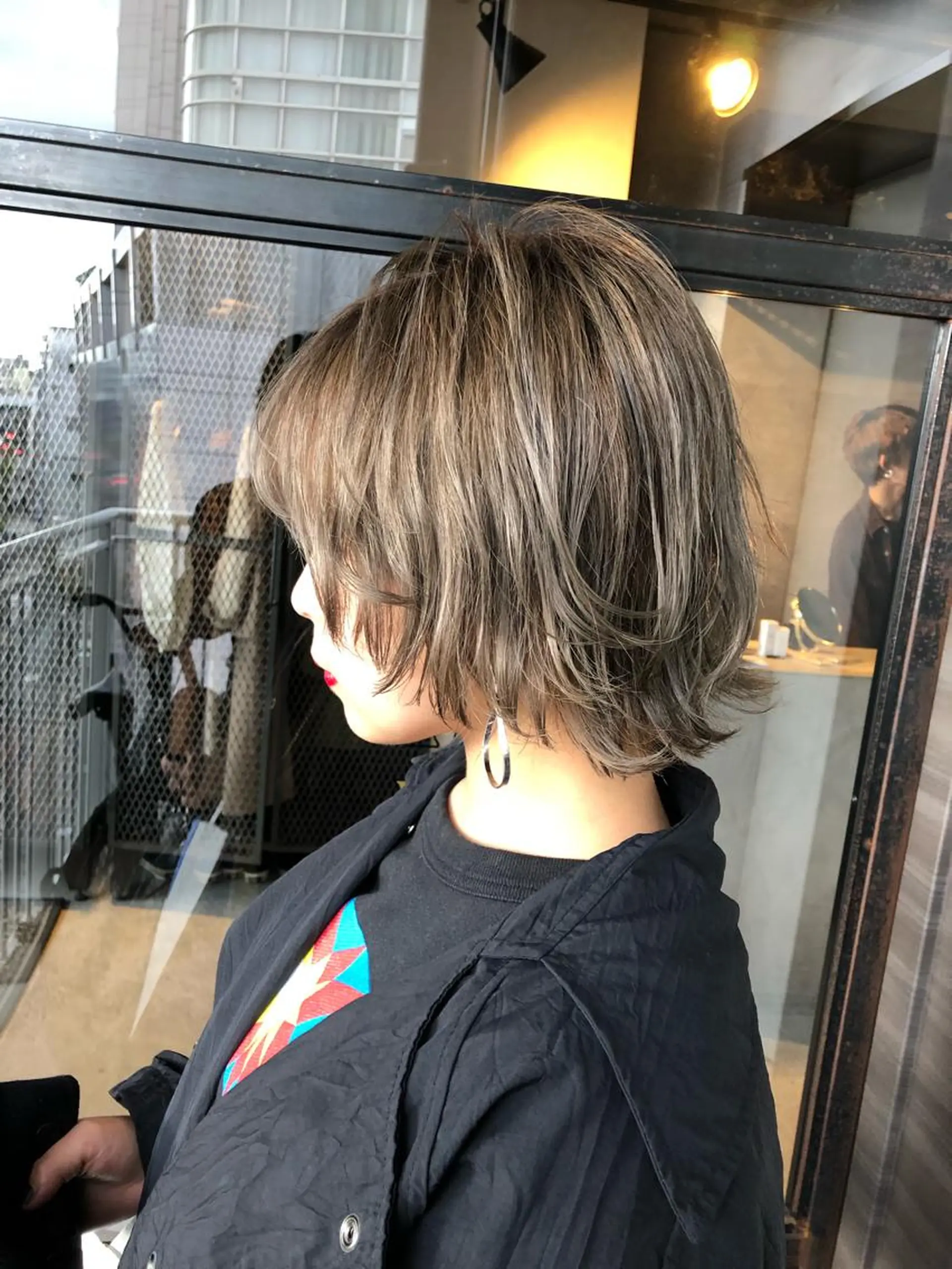 ショート カラー グレージュ ウルフカット 倉家 聖のヘアスタイル