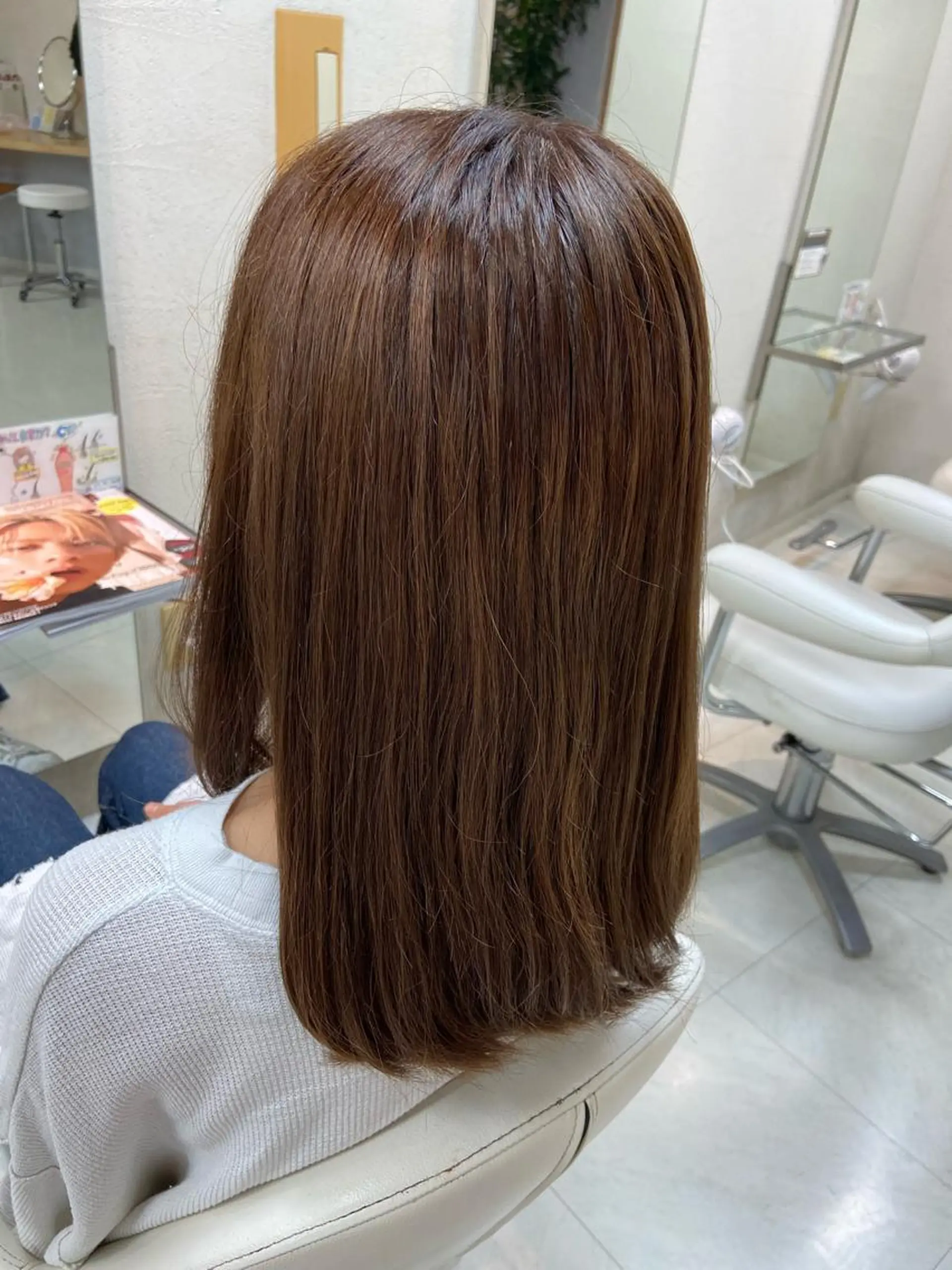 セミロング カラー ベージュカラー ブリーチ ヘアカラー トリートメント 菊地 美憂のヘアスタイル