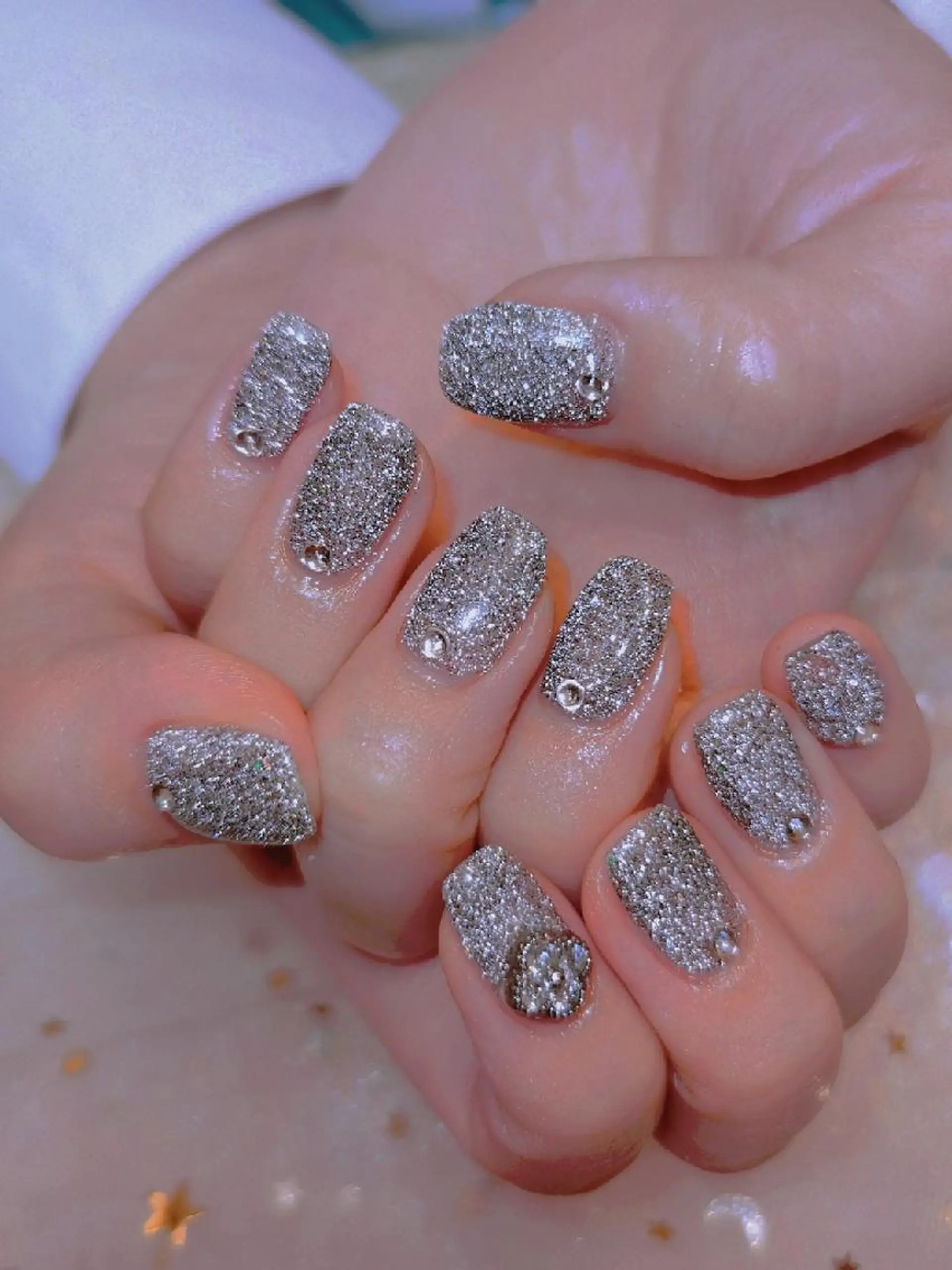 ミディアム ネイル ネイリストゆか💅 長さだし、深爪矯正のネイルデザイン