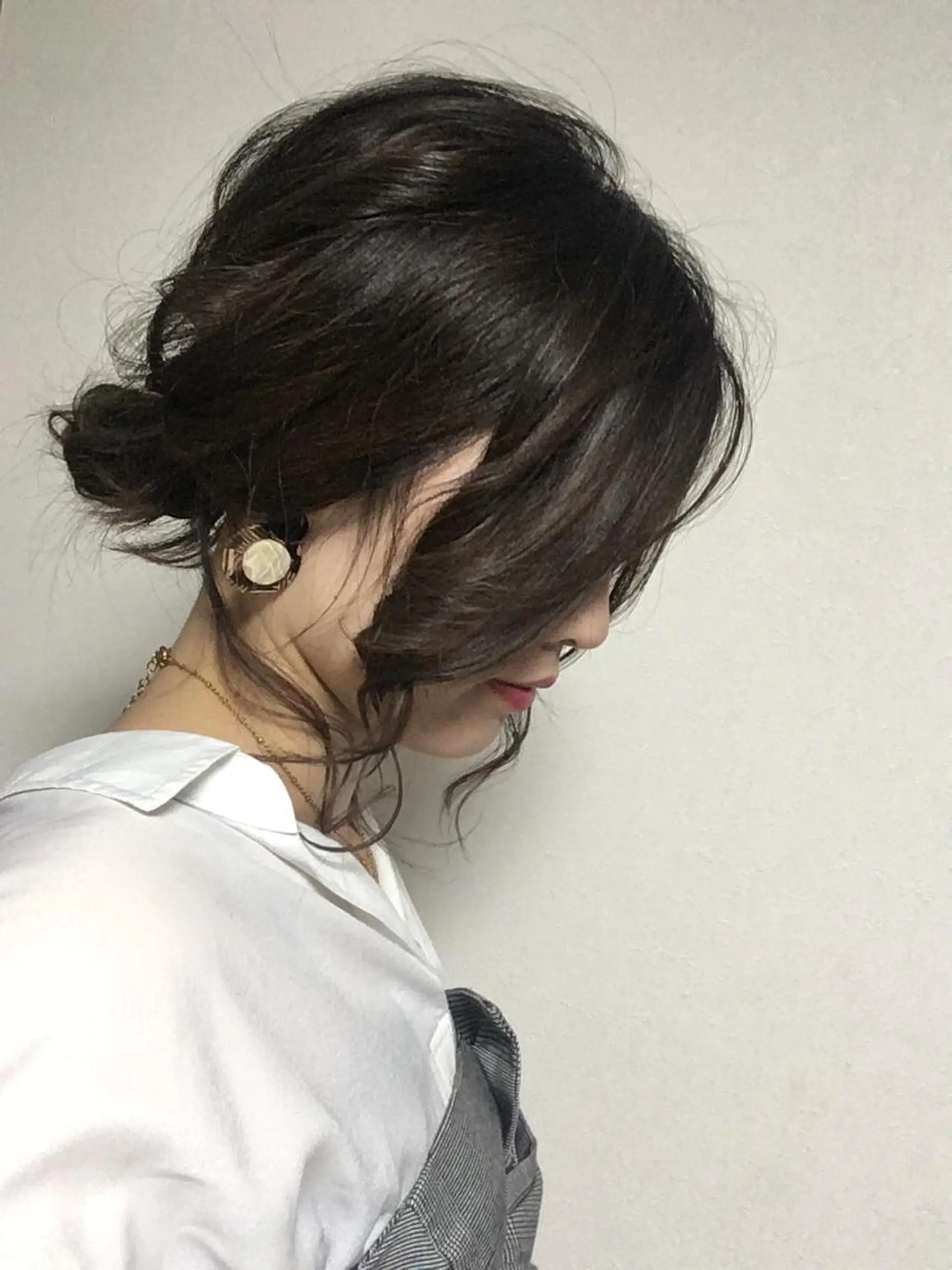 ミディアム カラー ヘアアレンジ グレージュ 簡単アレンジ 農添 杏のヘアスタイル