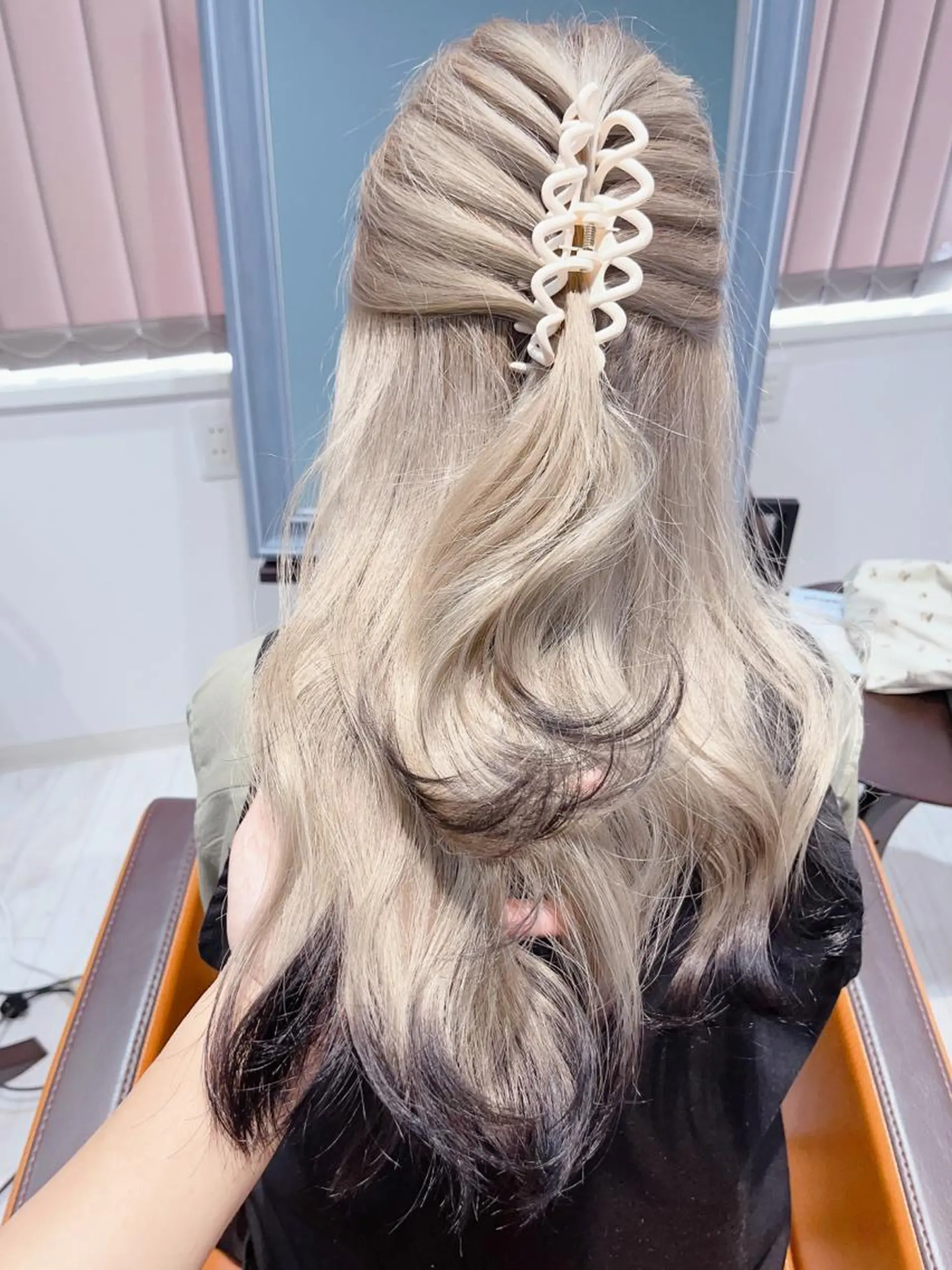 ロング ✨️💎山口 真依💎✨️のヘアスタイル