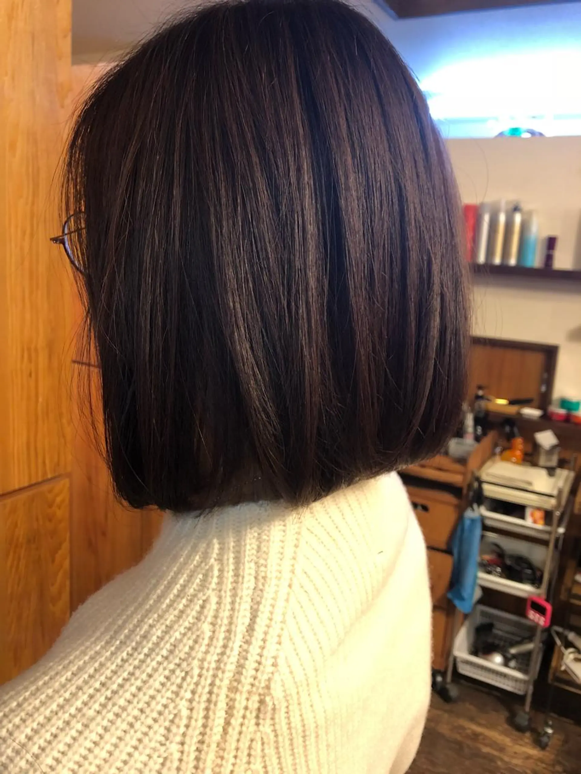 ミディアム カラー ボブ 長谷川 薫のヘアスタイル
