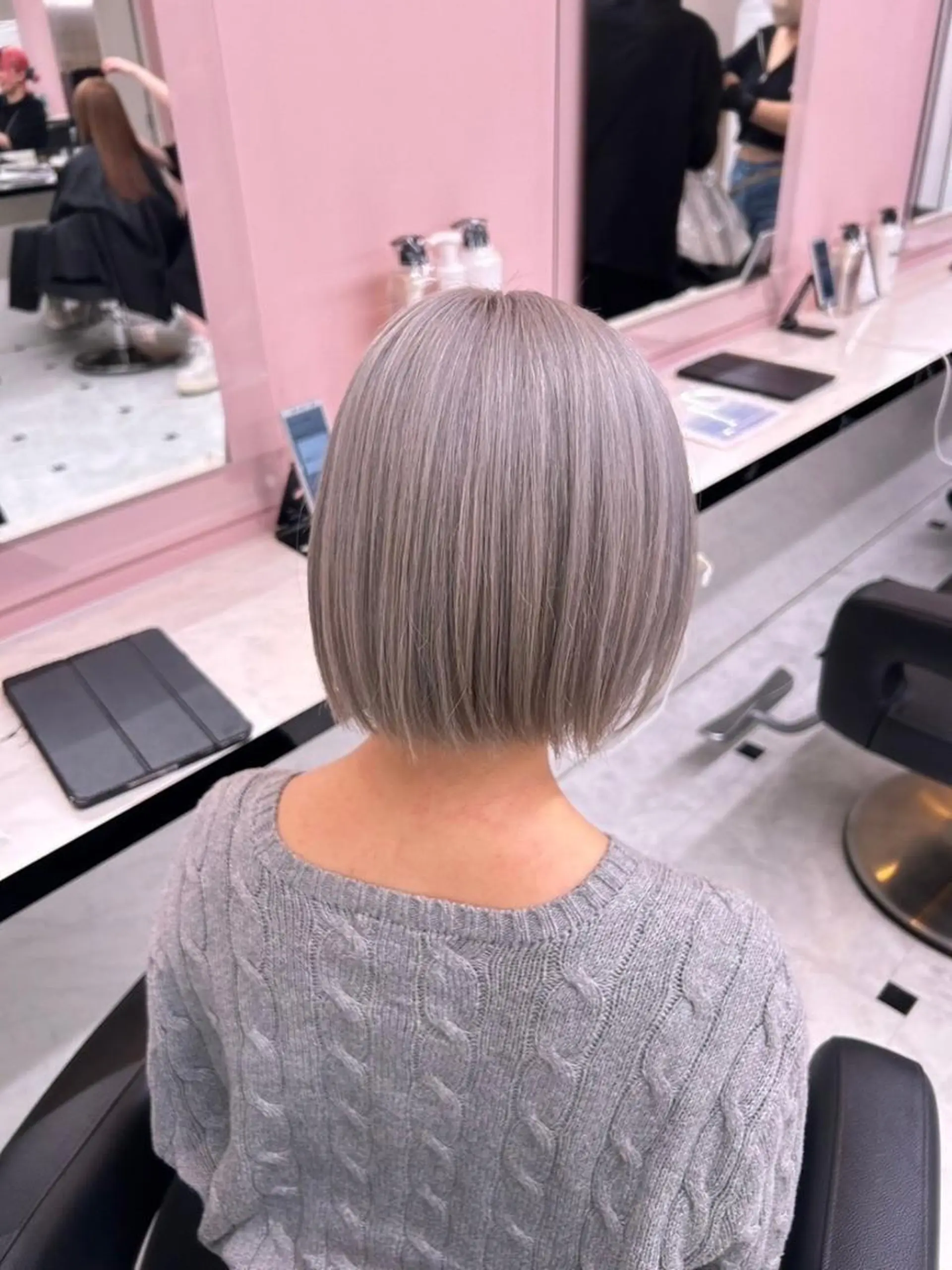 カラー モテ艶🤍透明感 レイヤー🤍教真のヘアスタイル