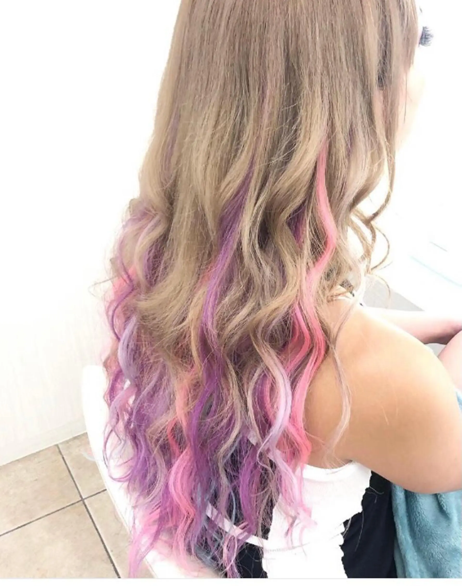 セミロング カラー 🐥こ ま🐥のヘアスタイル