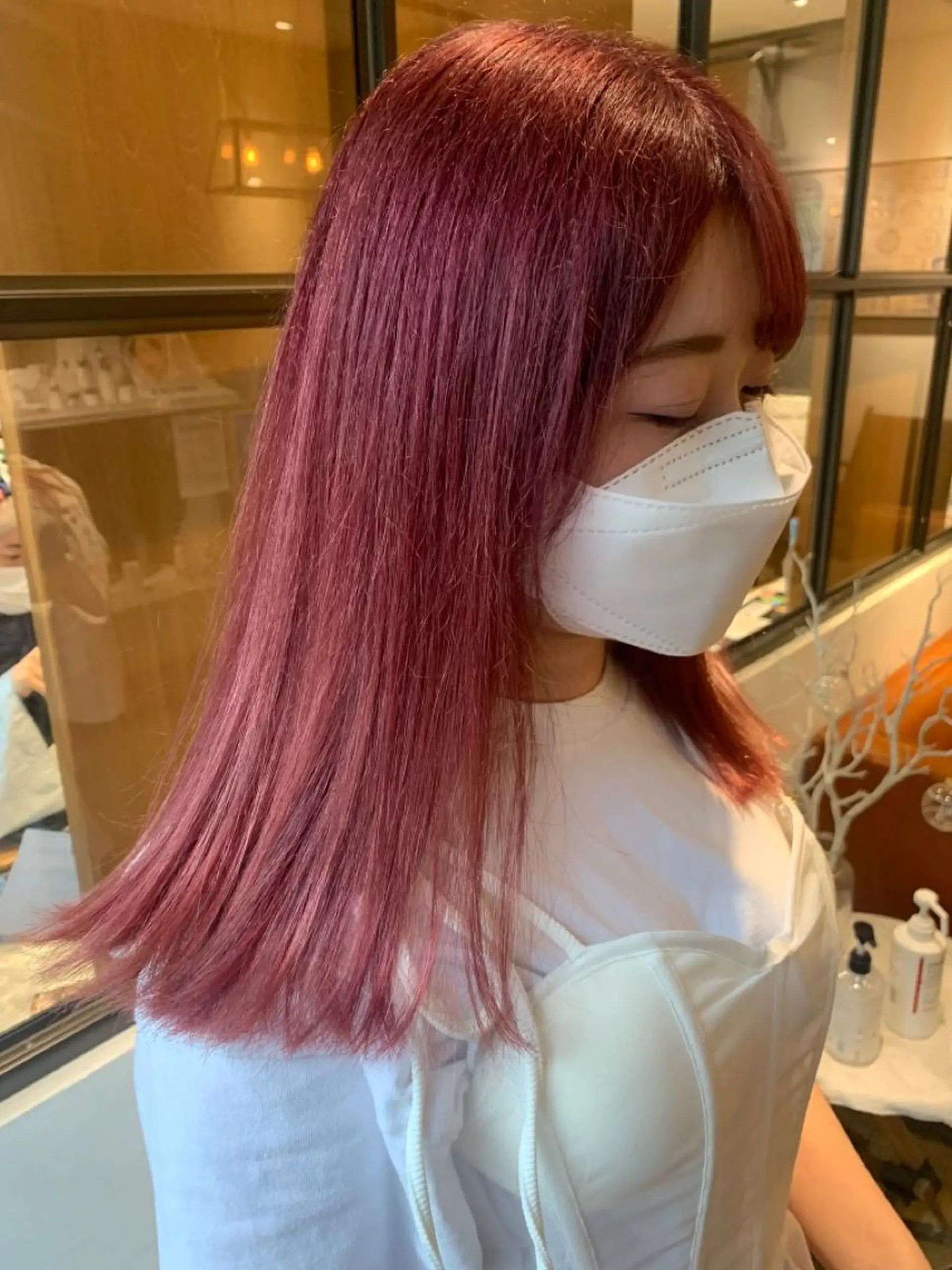 カラー ピンクカラー RIO .のヘアスタイル