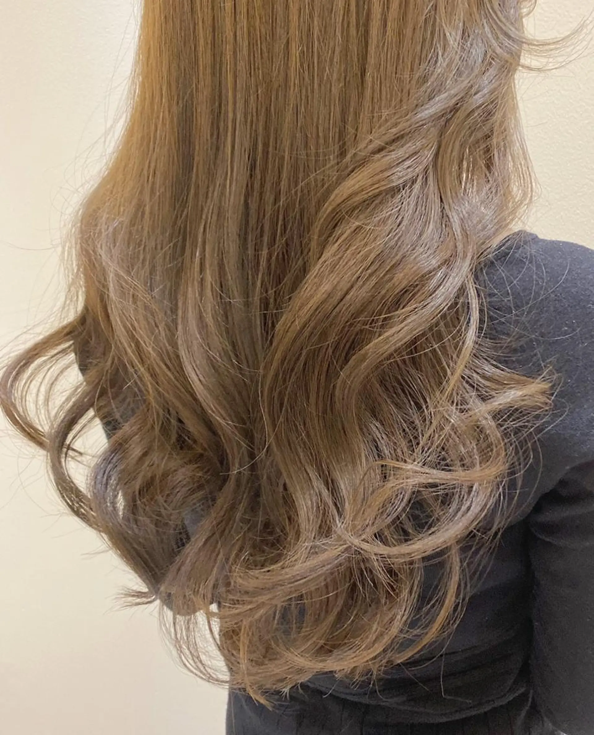 ロング カラー パーマ ヘアアレンジ メンズ キッズ ネイル マツエク・マツパ モリモト サナのヘアスタイル