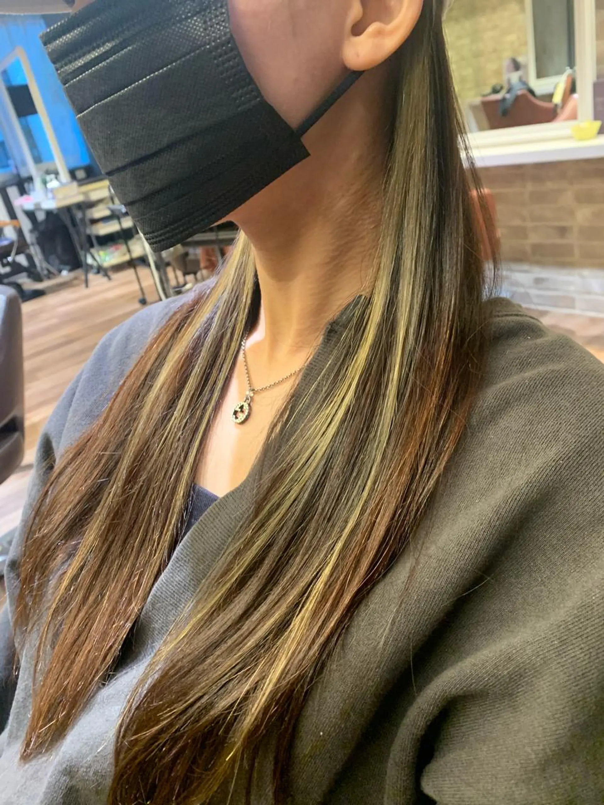 ロング カラー 正司 奈瑠美のヘアスタイル