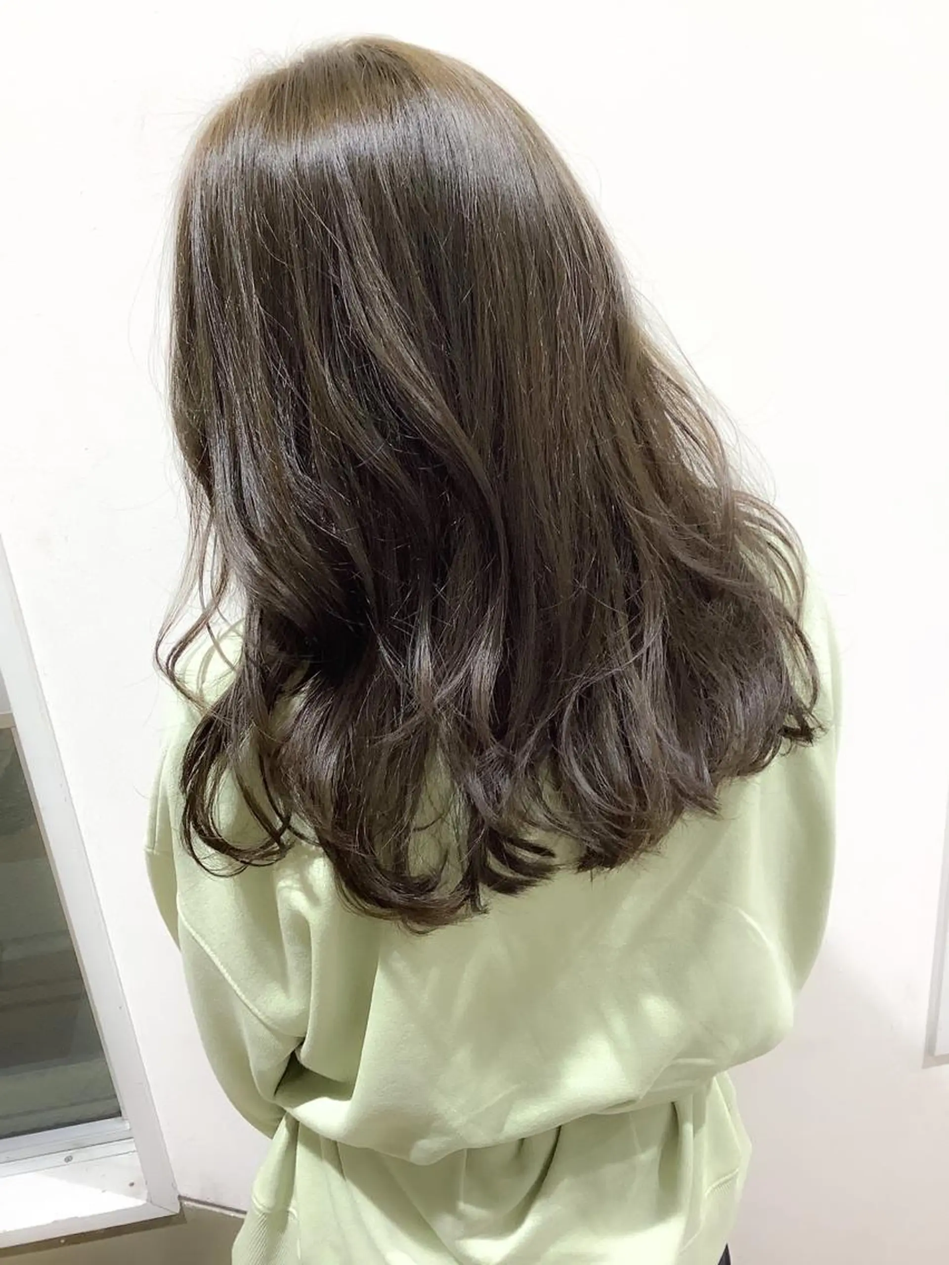 カラー ベージュカラー オリーブベージュ 稲田 全将のヘアスタイル