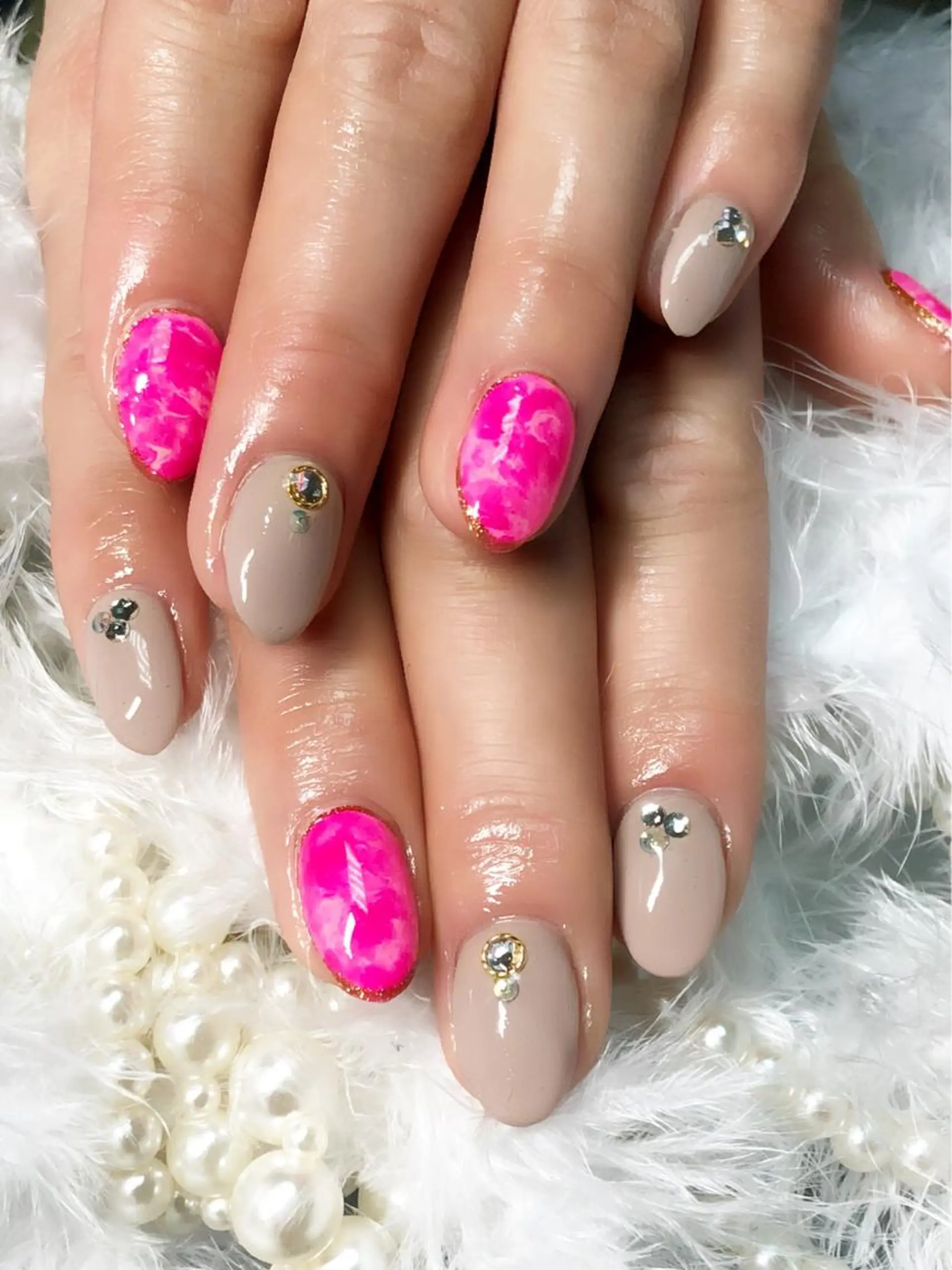 ミディアム ネイル 大理石ネイル(マーブル) ピンク シンプルネイル ハンドネイル CITRAtotal beautyのネイルデザイン