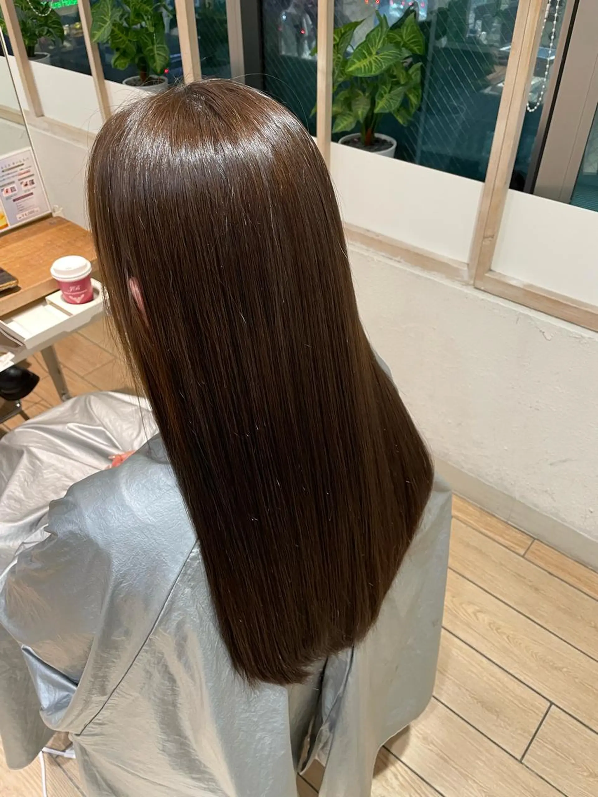 ミディアム カラー afloatkobe所属・美髪/髪質改善 川口凌弥のヘアスタイル