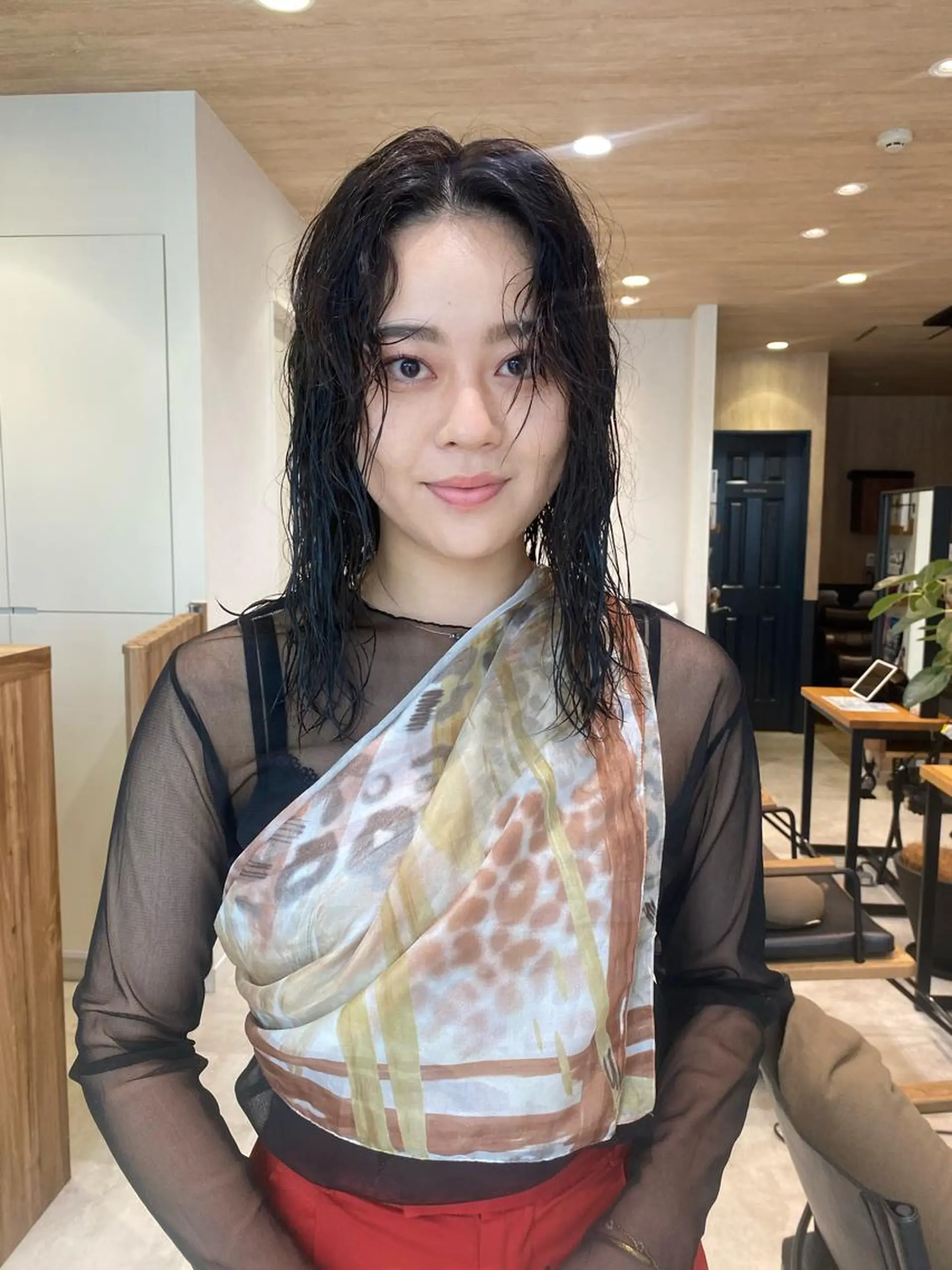 セミロング カラー パーマ セミロングパーマ ニュアンスパーマ ヘアカラー パーマ パーマ指名No1 /namiのヘアスタイル