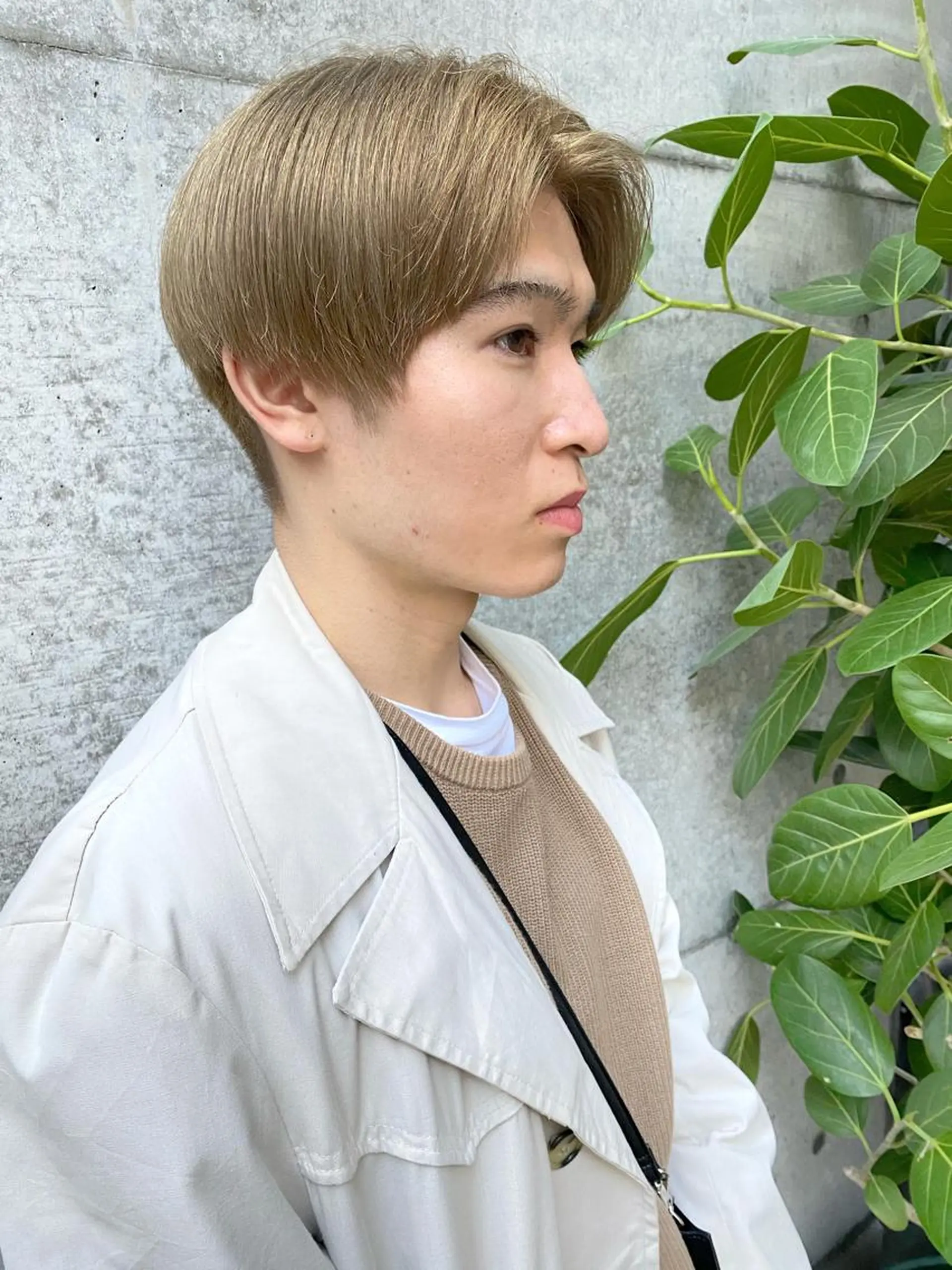 ミディアム カラー メンズ メンズ韓国風 ブロンド ヨシンモリ 韓国風ヘア clomus所属・YUKA艶髪 🌸寛ぎ部屋のヘアスタイル