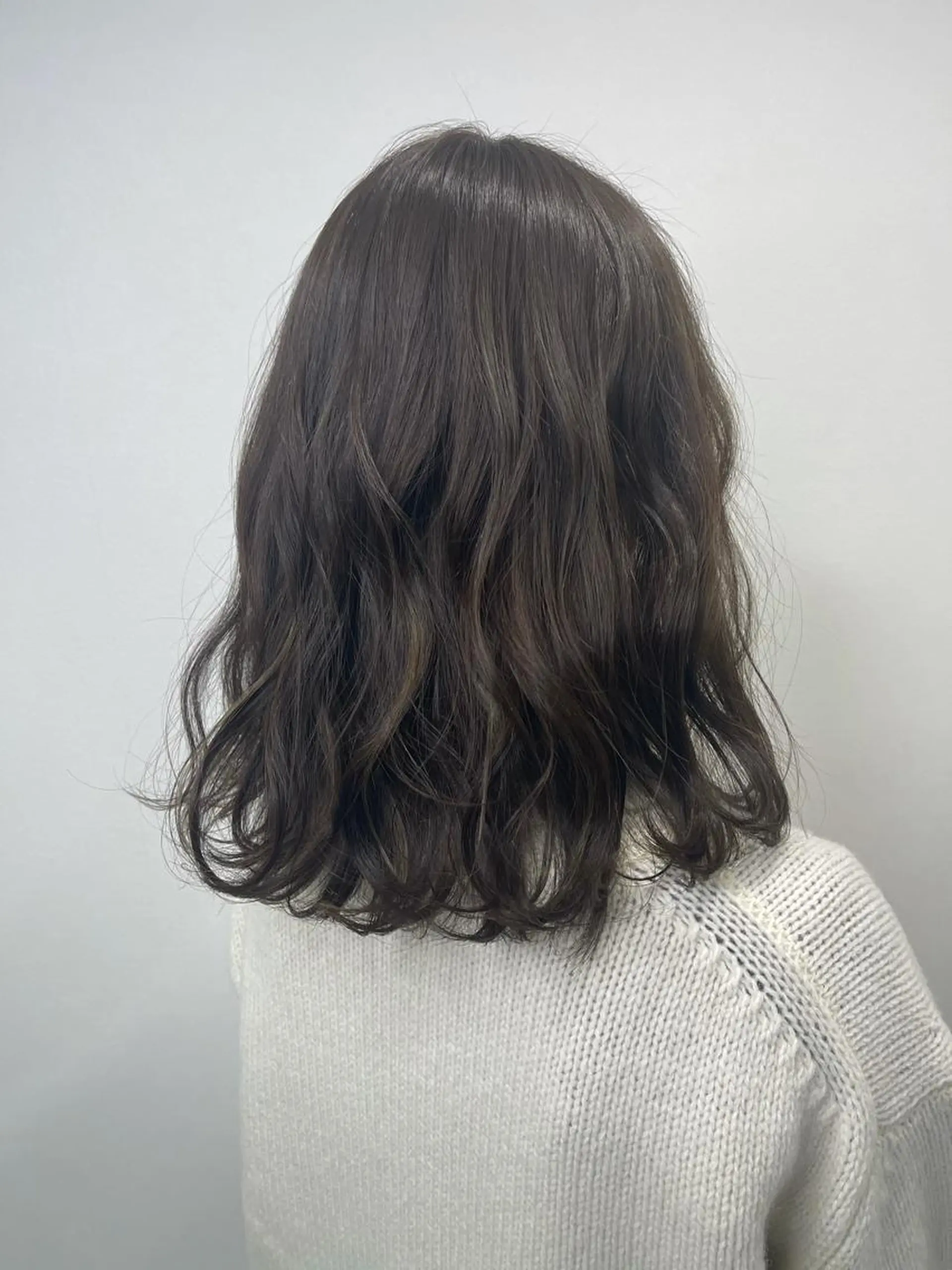 ミディアム カラー ヘアカラー トリートメント &chaLme   心斎橋所属・emi/髪質改善/ 韓国風/艶カラーのヘアスタイル