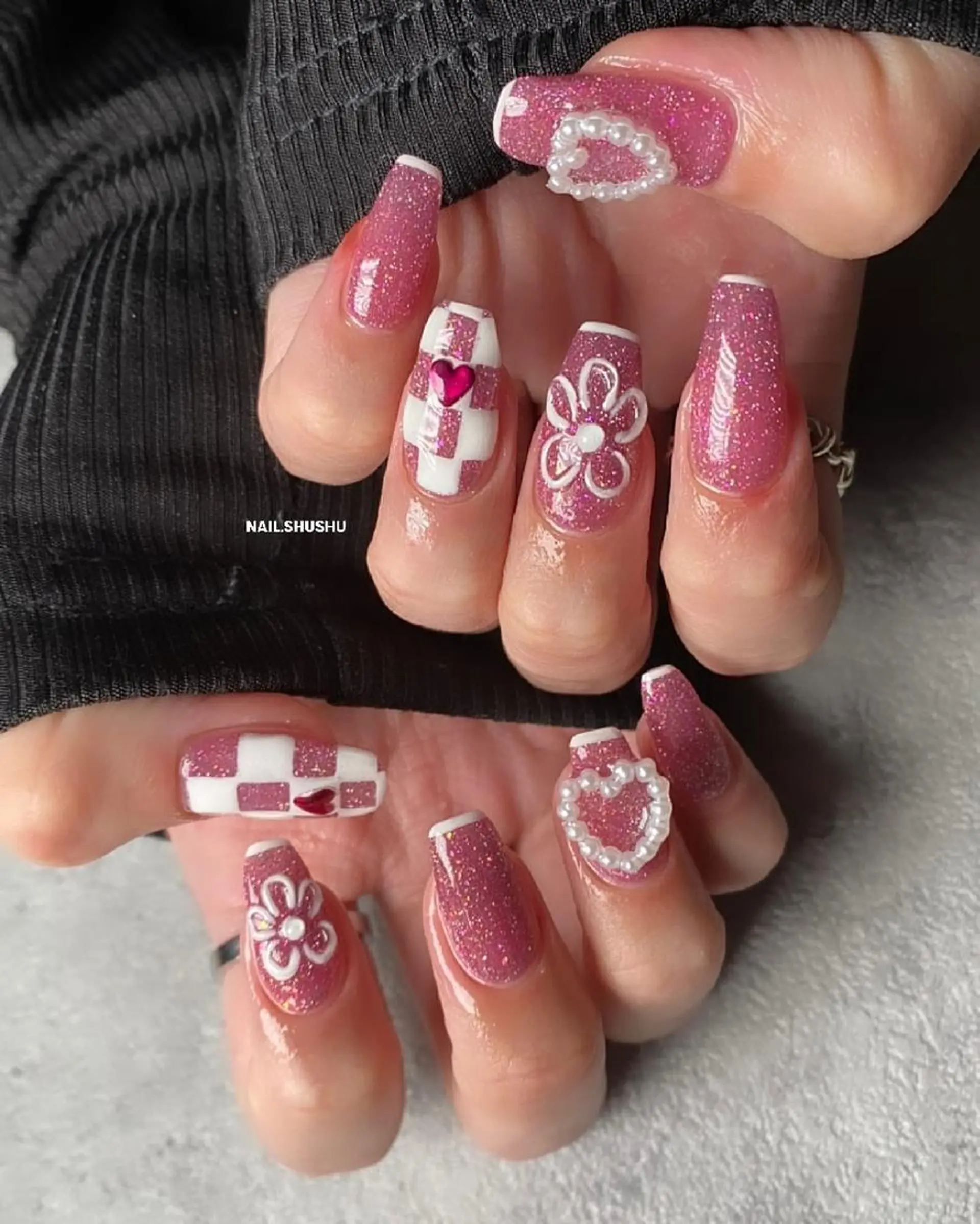 ネイル 持ち込み ニュアンスネイル ワンカラーネイル シンプルネイル バレンタイン 3dパーツ/流行り 👧shushu❤️のネイルデザイン