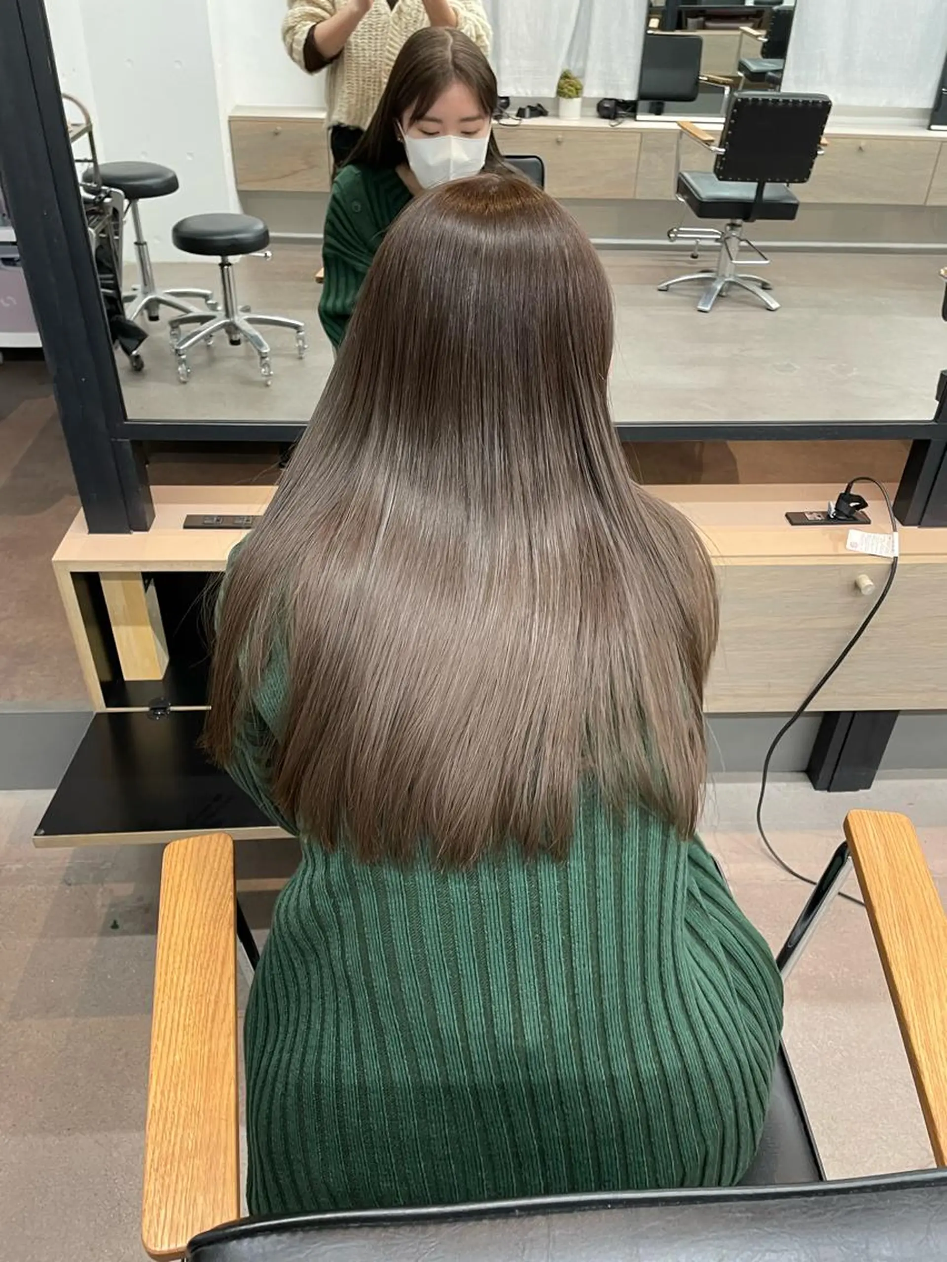 ロング カラー 原 菜帆のヘアスタイル