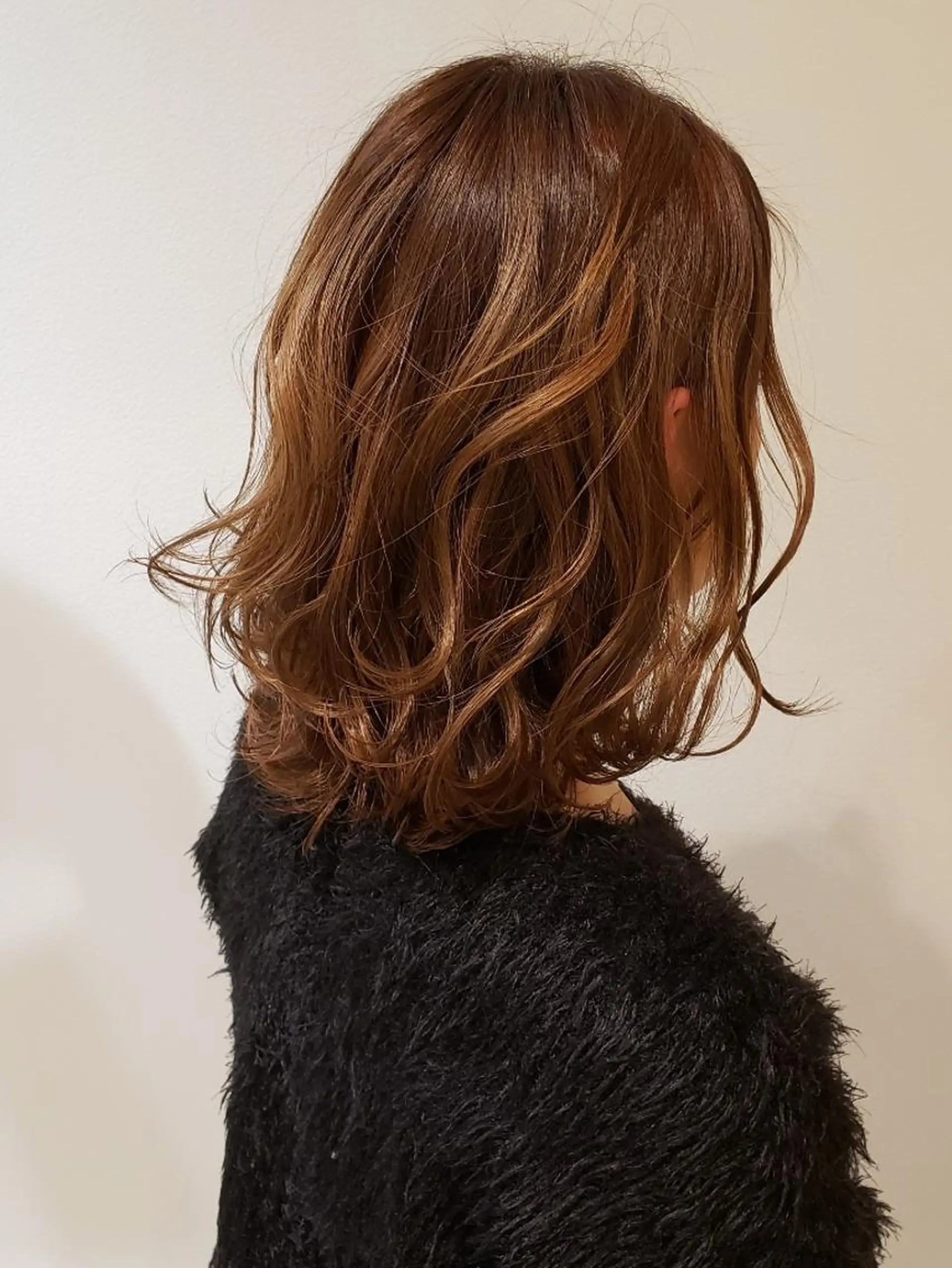 ミディアム パーマ カット パーマ トリートメント 美髪⭐︎髪質改善 井上　康司のヘアスタイル