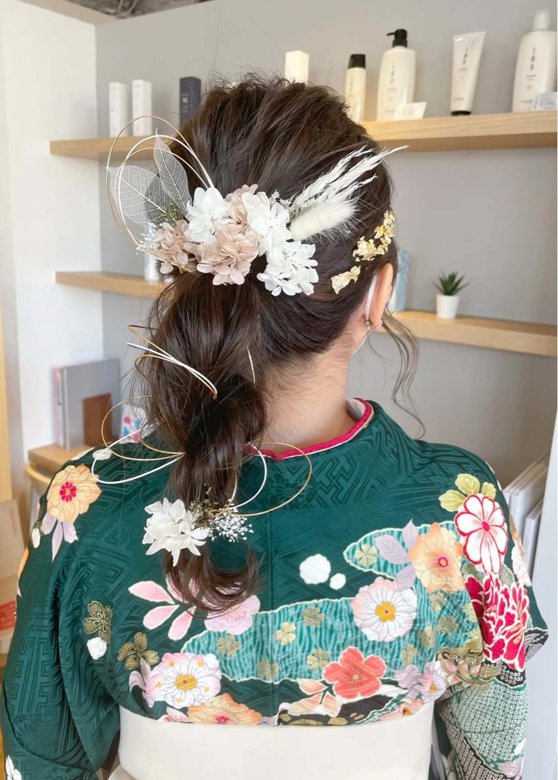 セミロング ヘアアレンジ 杉村 未来のヘアスタイル