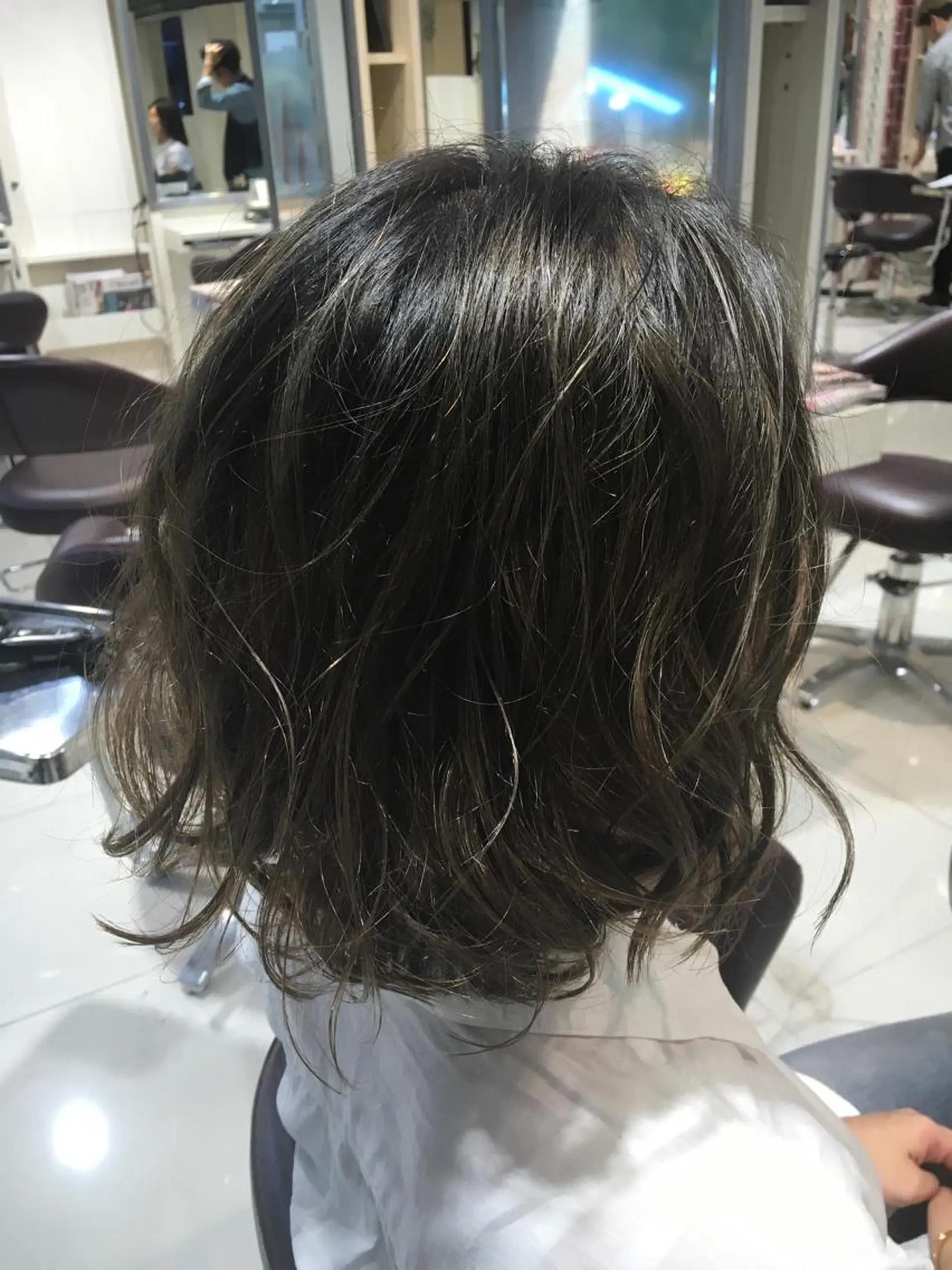ショート ミディアム カラー パーマ ヘアアレンジ グレージュ ✨艶髪✨透明感✨ 山内大樹のヘアスタイル