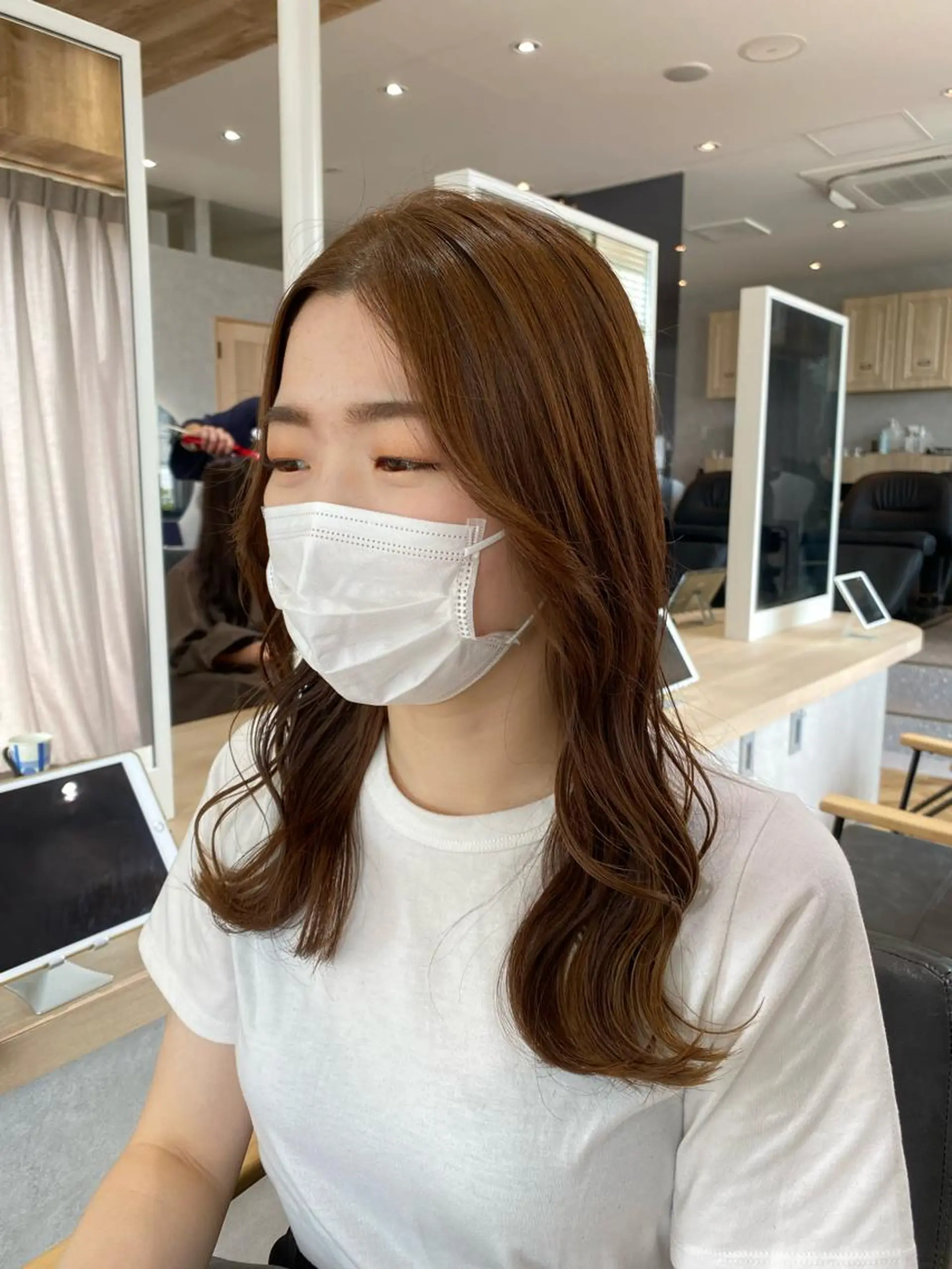 セミロング カラー 韓国ヘア顔周りカット 艶髪ベージュtamaのヘアスタイル