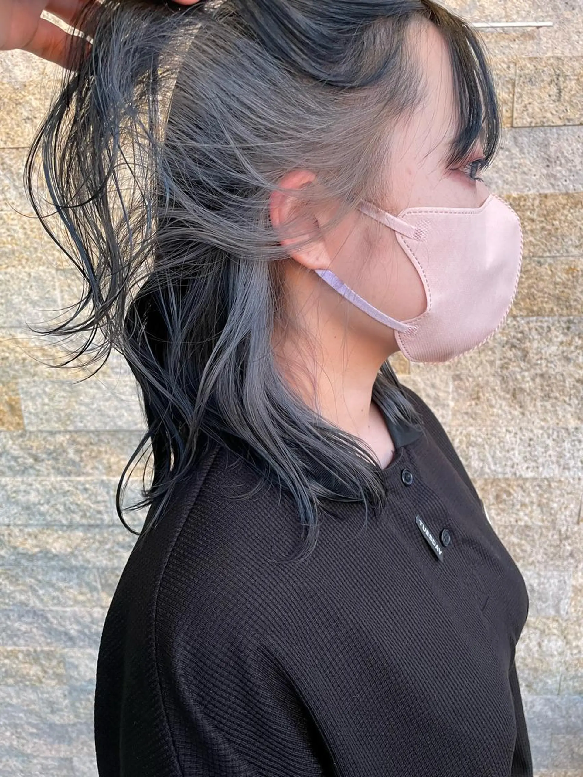 ミディアム 明石 歩樹のヘアスタイル