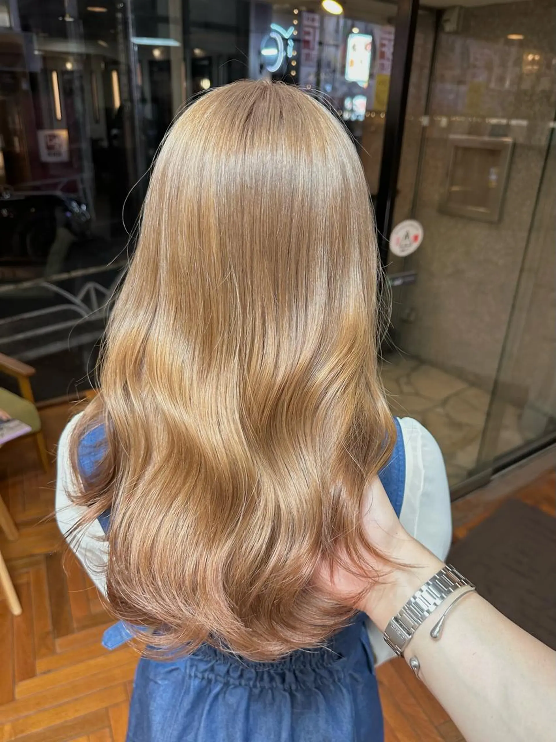 セミロング カラー ベージュカラー ブリーチ ブロンド ブロンドベージュ ヘアカラー トリートメント LUMO所属・矢野 晃平のヘアスタイル