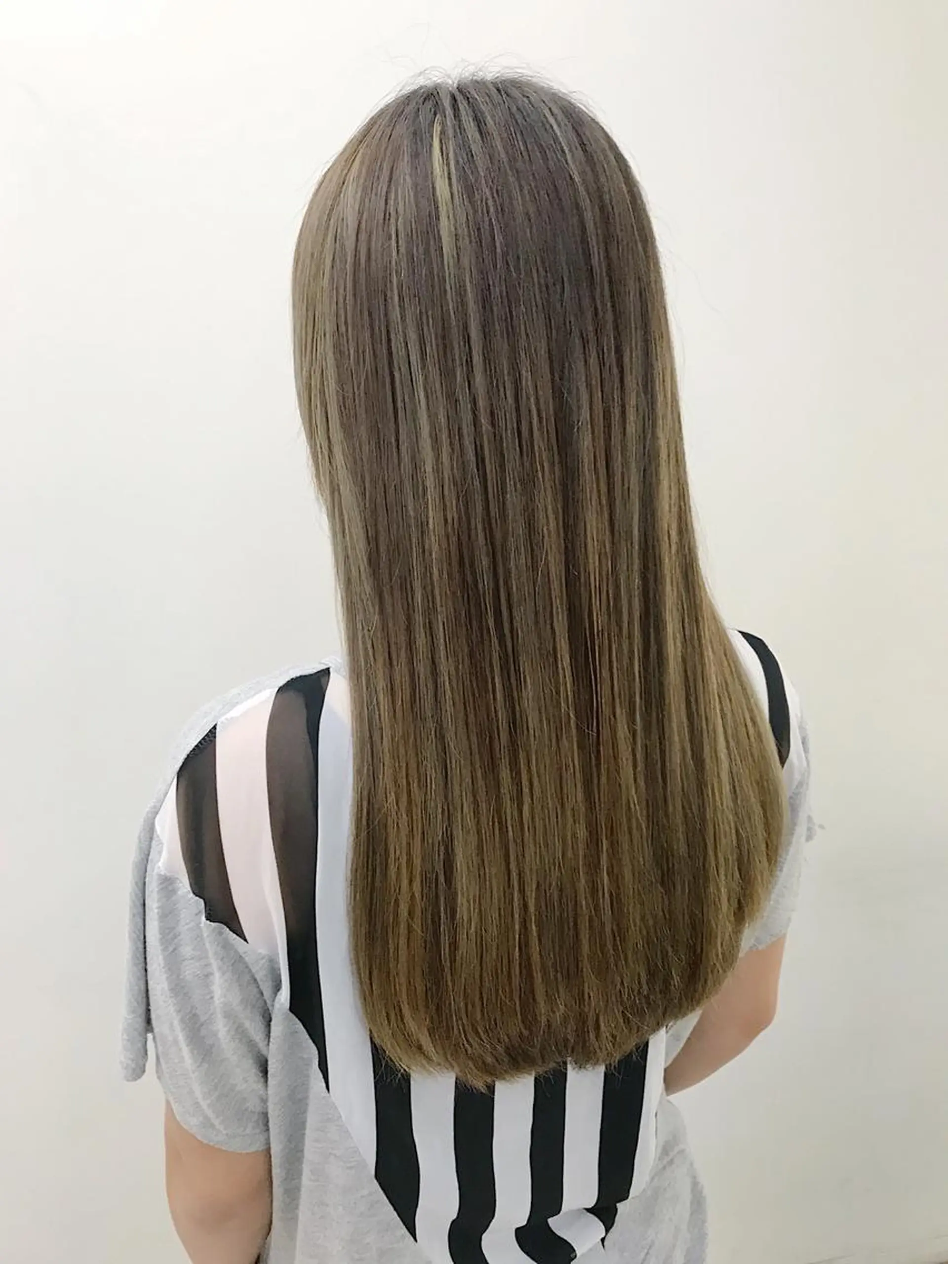 ロング カラー ヘアカラー ブリーチカラー/ 岩破瑞希のヘアスタイル