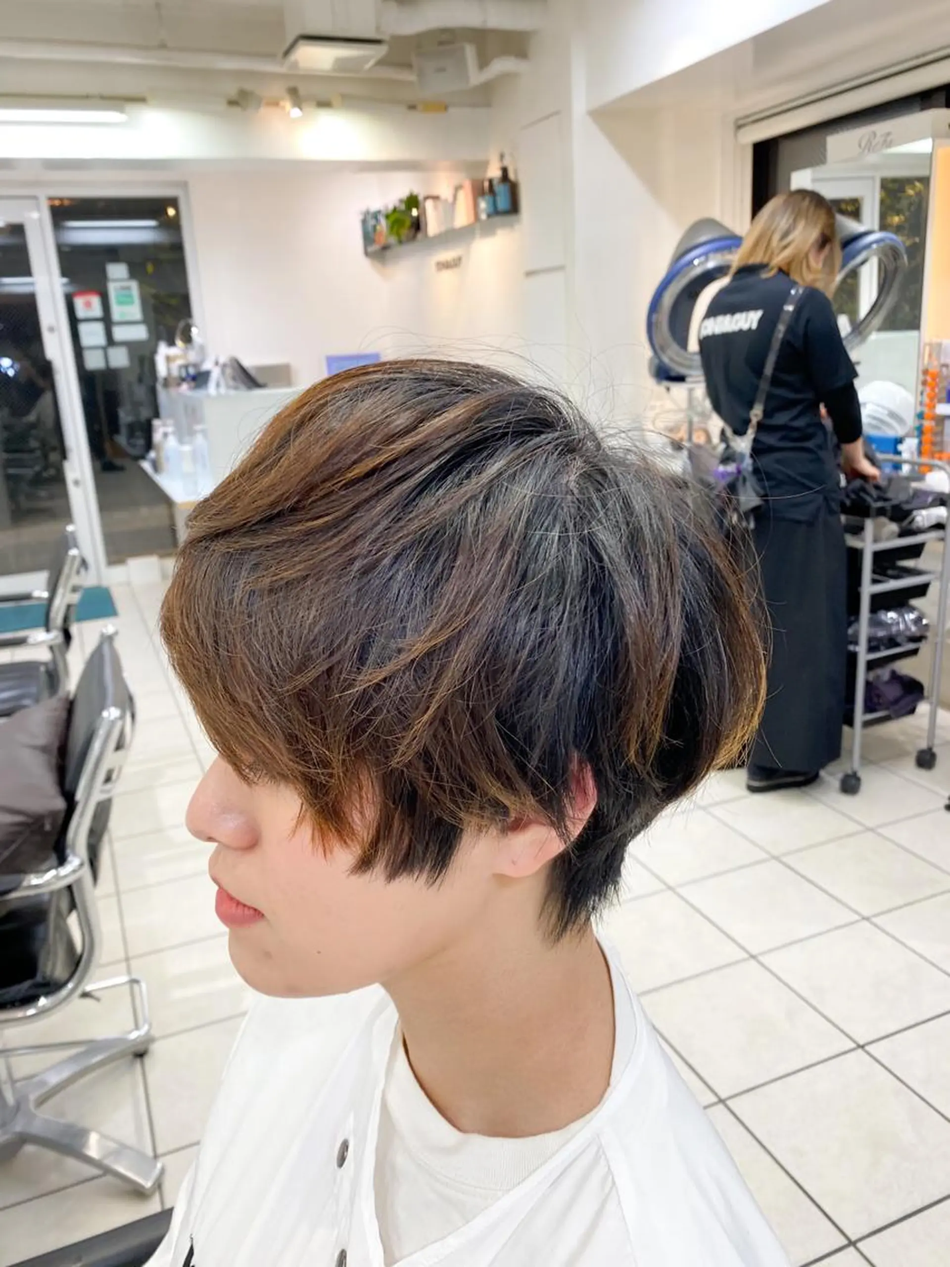 ショート メンズ特化 刈り上げない/金井のヘアスタイル