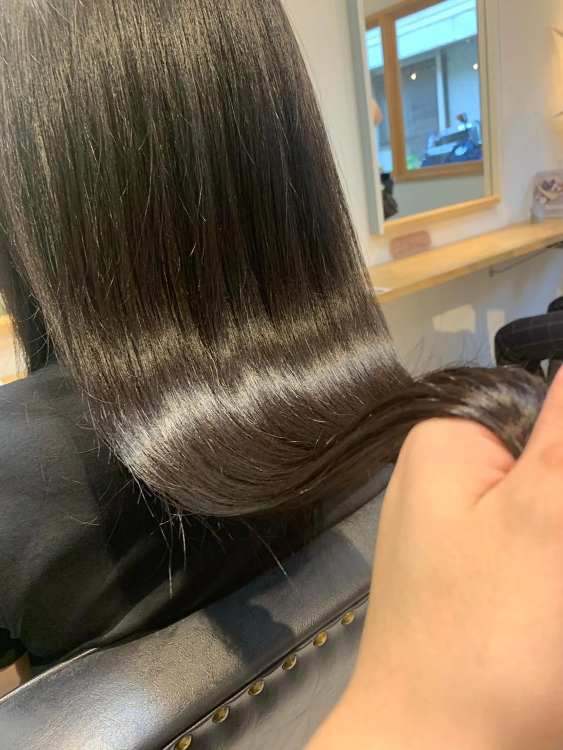 カラー 山本 舜也のヘアスタイル