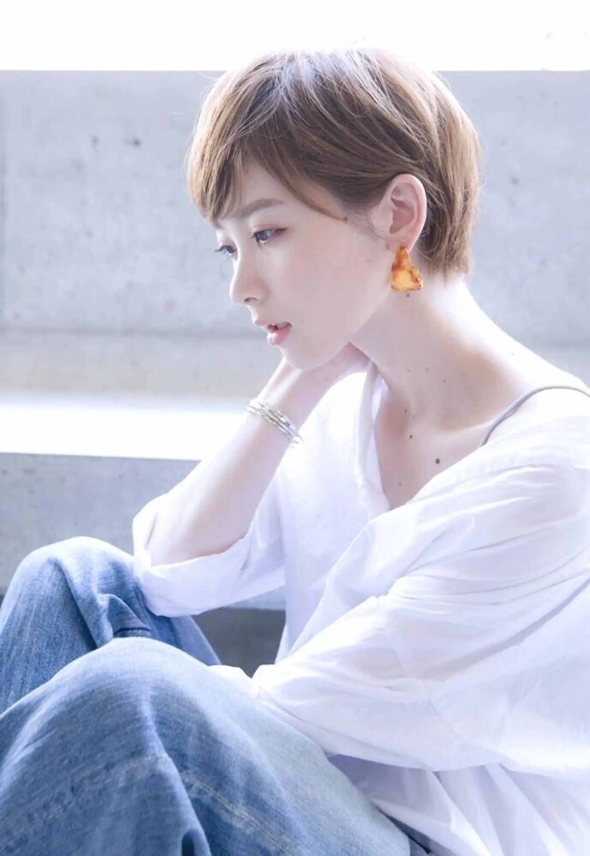 ショート カラー ヘアアレンジ ミニボブ/ブリーチ 🌈MISATOのヘアスタイル