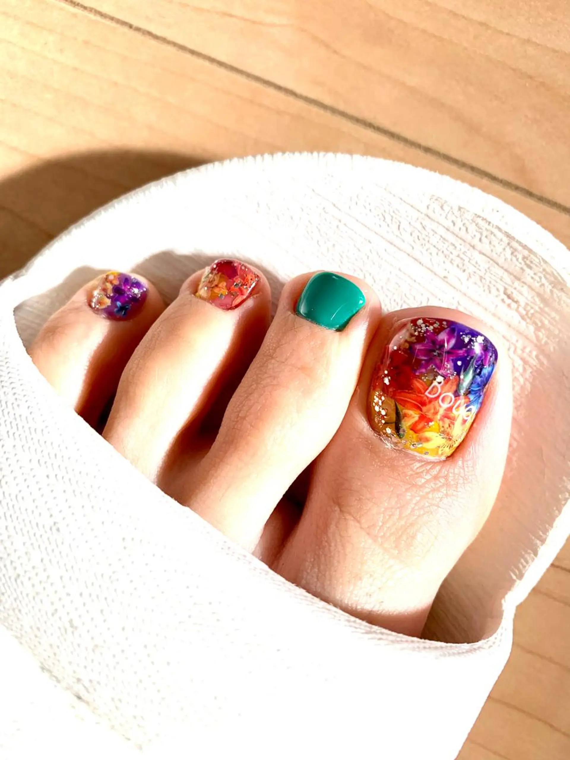 ネイル フットネイル 大崎 奈々のネイルデザイン