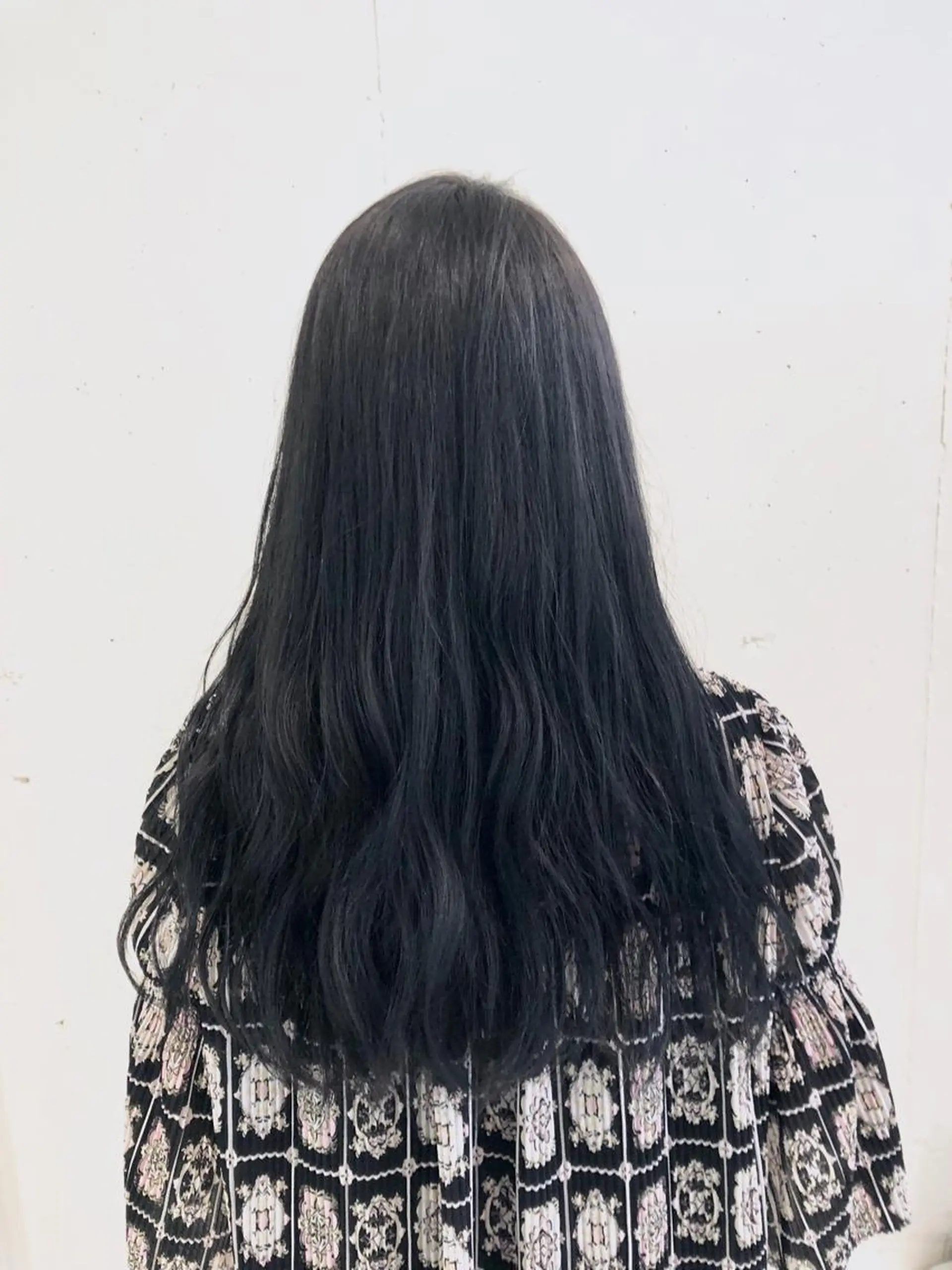 ロング カラー パーマ ヘアアレンジ ブリーチ 透明感カラー グラデーションカラー グレージュ ハイライトカラー 【ツヤ髪美容師】 ツダケイスケのヘアスタイル