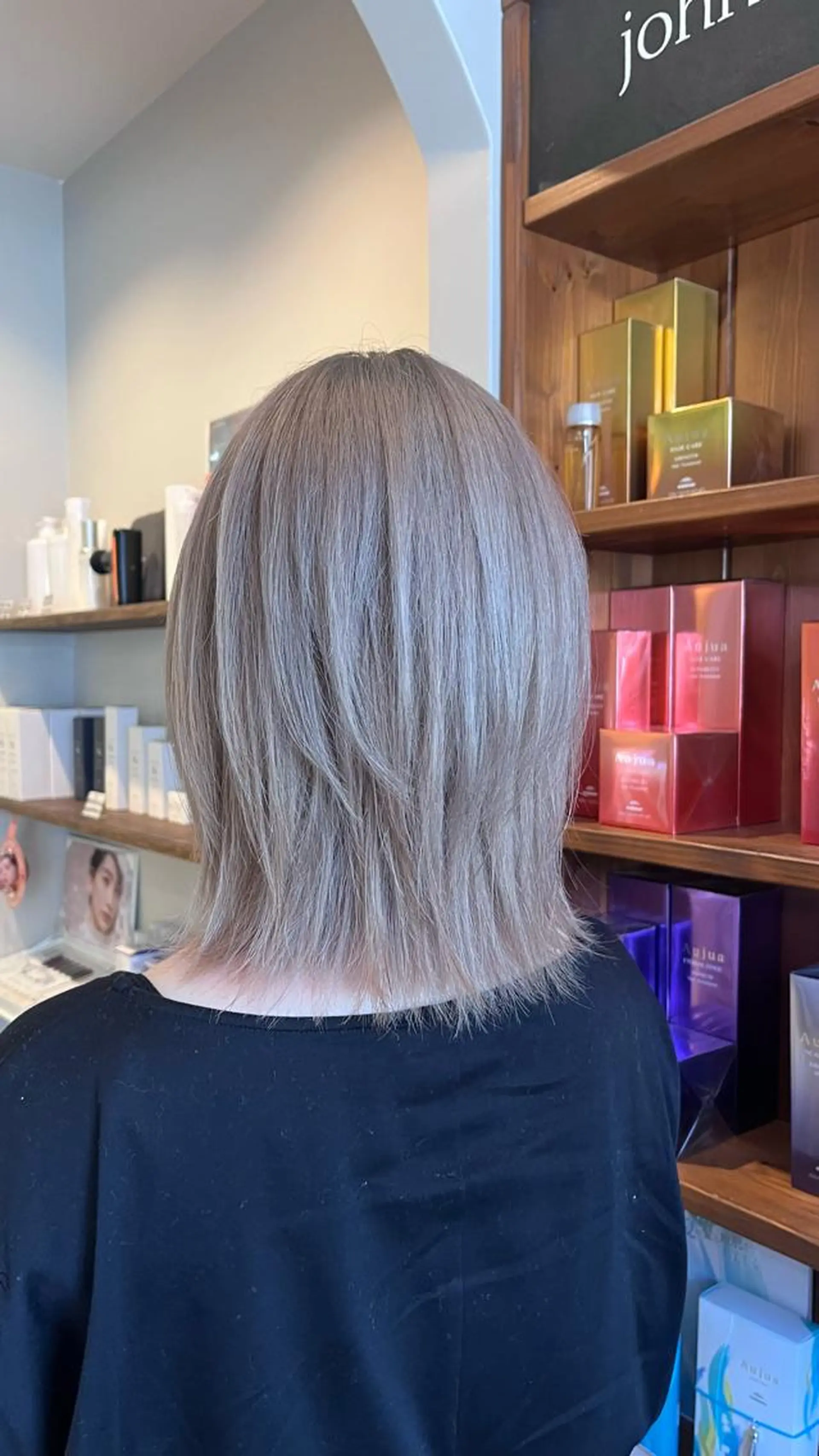 ショート カラー ヘアアレンジ 🫧🎀tasty yama🫧🪽のヘアスタイル