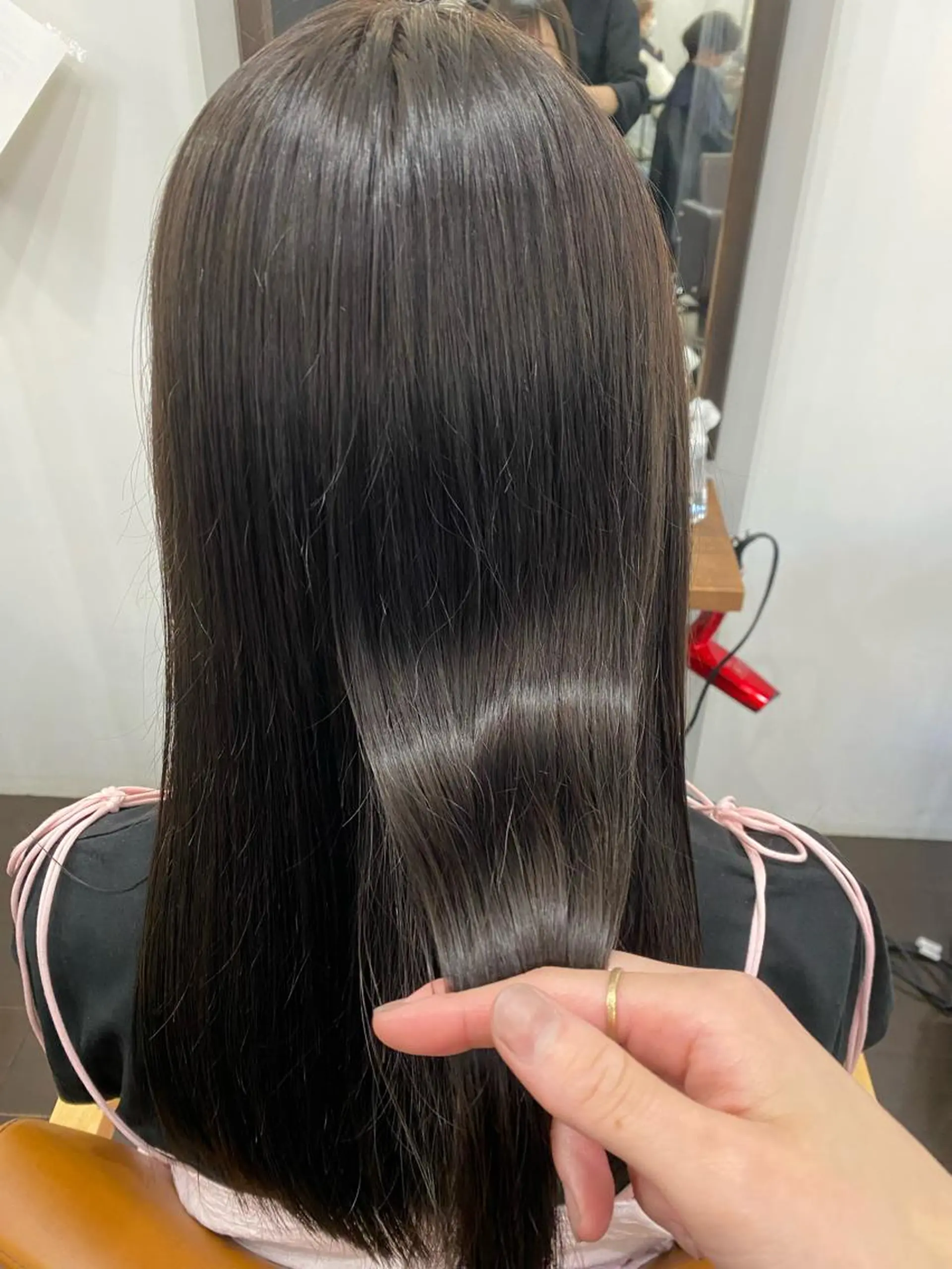 ロング 縮毛矯正 透明感カラー名駅 名駅みゆのヘアスタイル