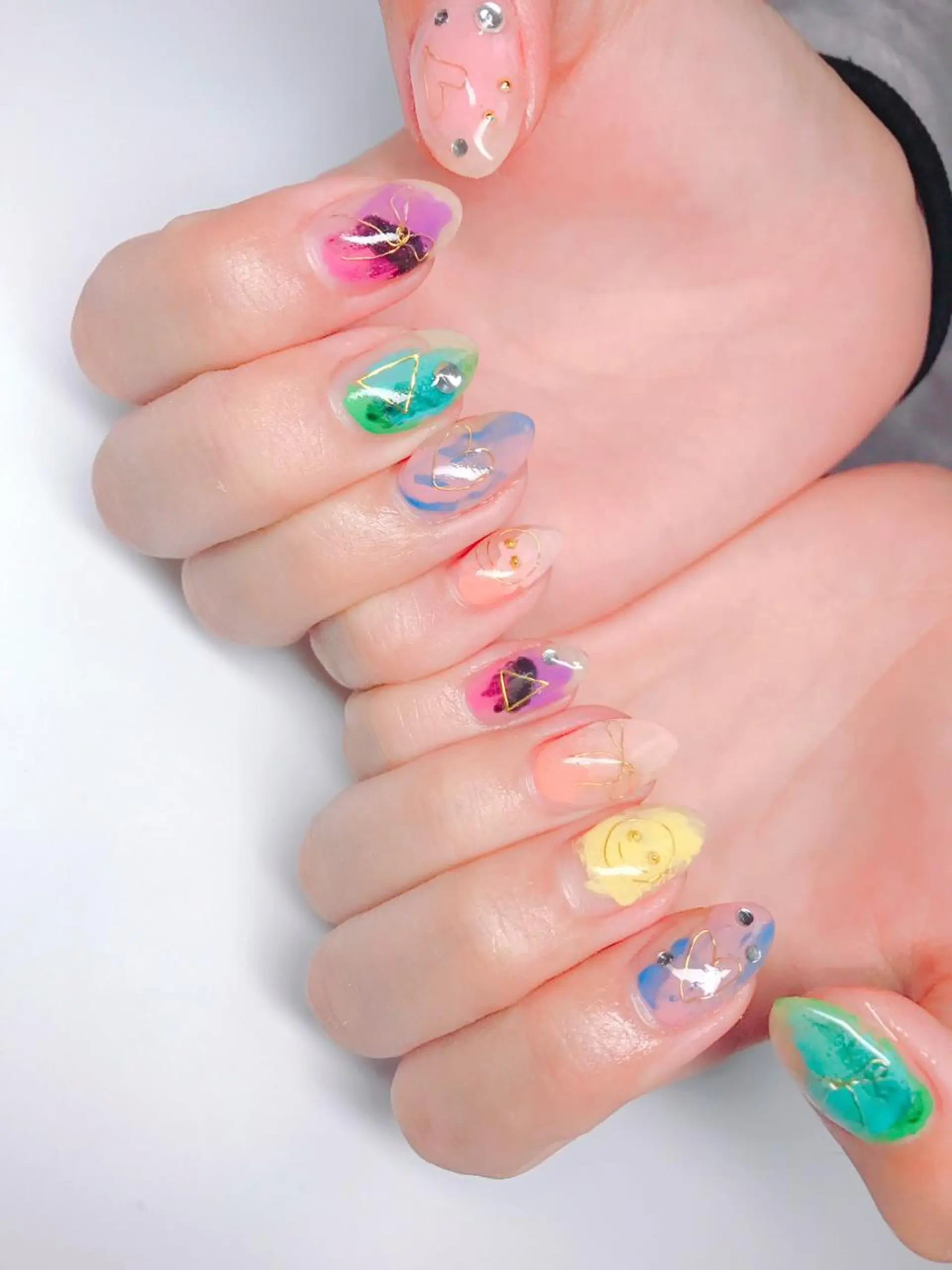 ネイル 【カメレオン】 上村 祥子のヘアスタイル