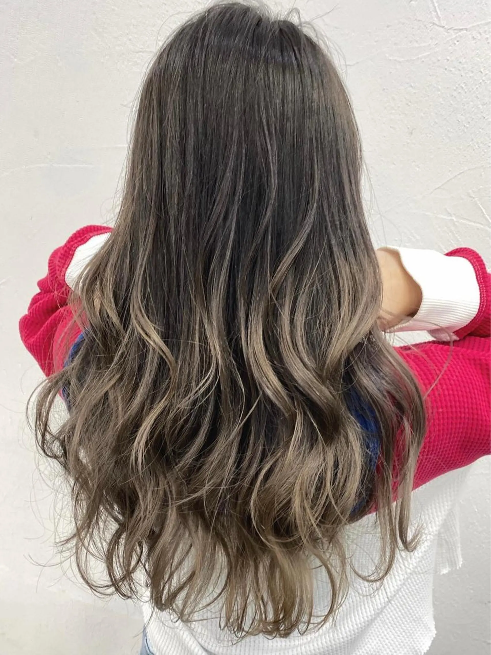 ロング カラー ベージュカラー ブリーチ ケアブリーチ グラデーションカラー ☀️東京→岡崎☀️ ハイライト青山彪雅のヘアスタイル