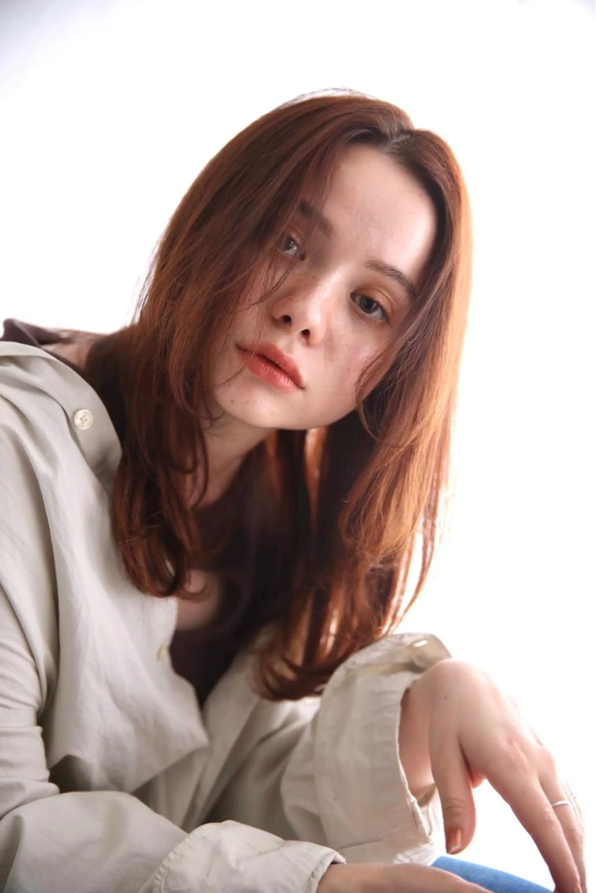 セミロング カラー 佐藤 花帆のヘアスタイル