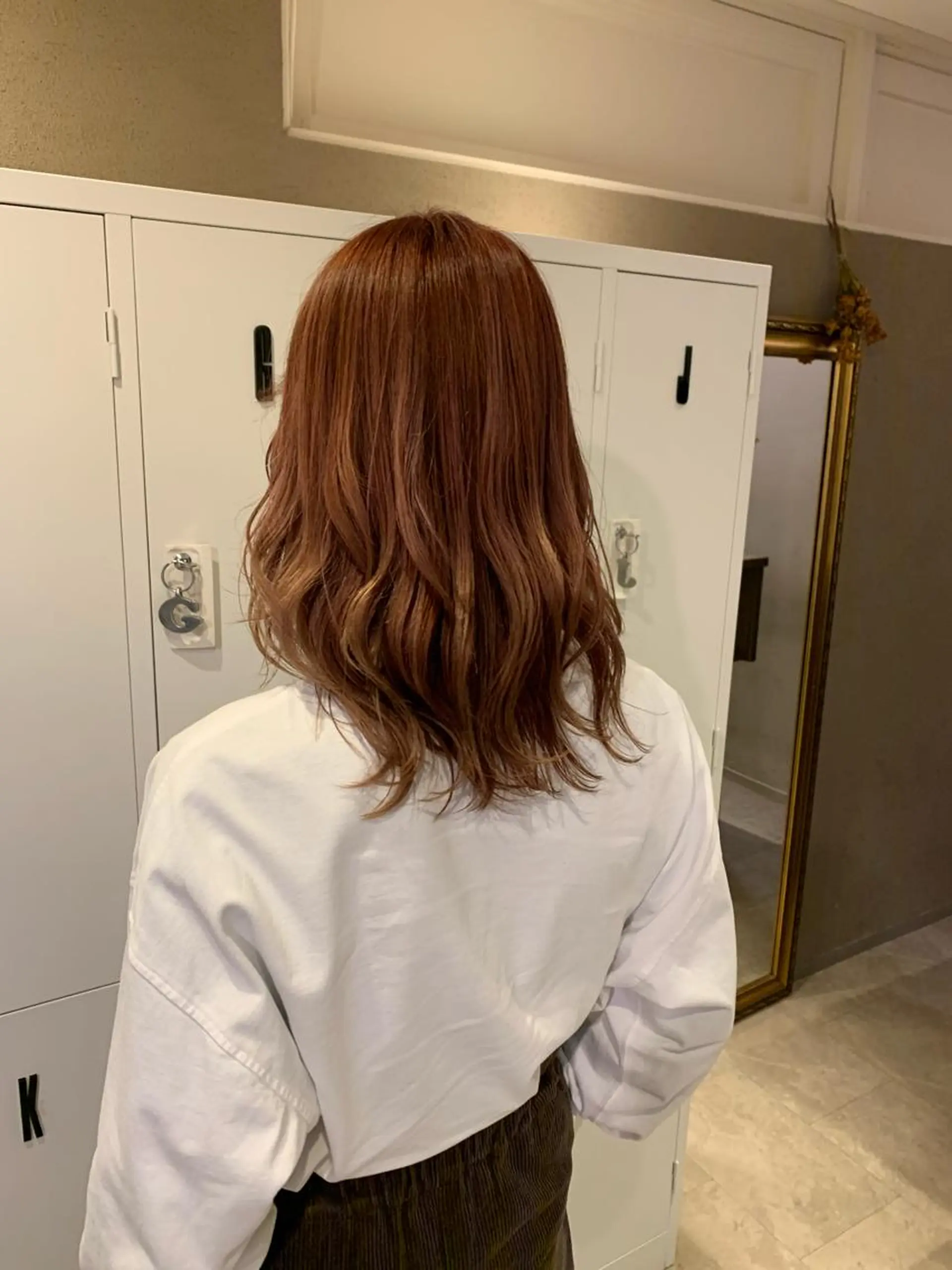 ミディアム カラー 佐藤 永夏のヘアスタイル