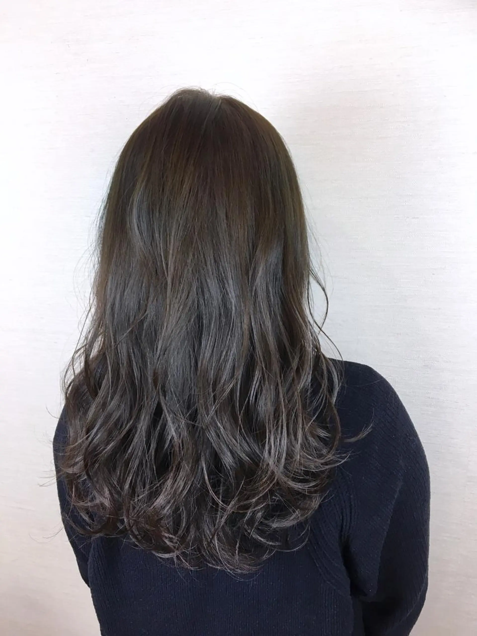 セミロング ブリーチなしダブル/ レイヤーカット 小棹のヘアスタイル