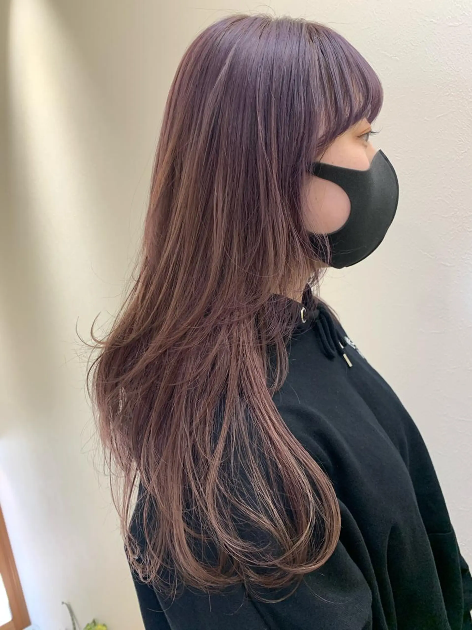 ロング カラー ベージュカラー ブリーチ ラベンダーカラー ラベンダーベージュ カット ヘアカラー トリートメント hub hair レイヤー/透明感のヘアスタイル