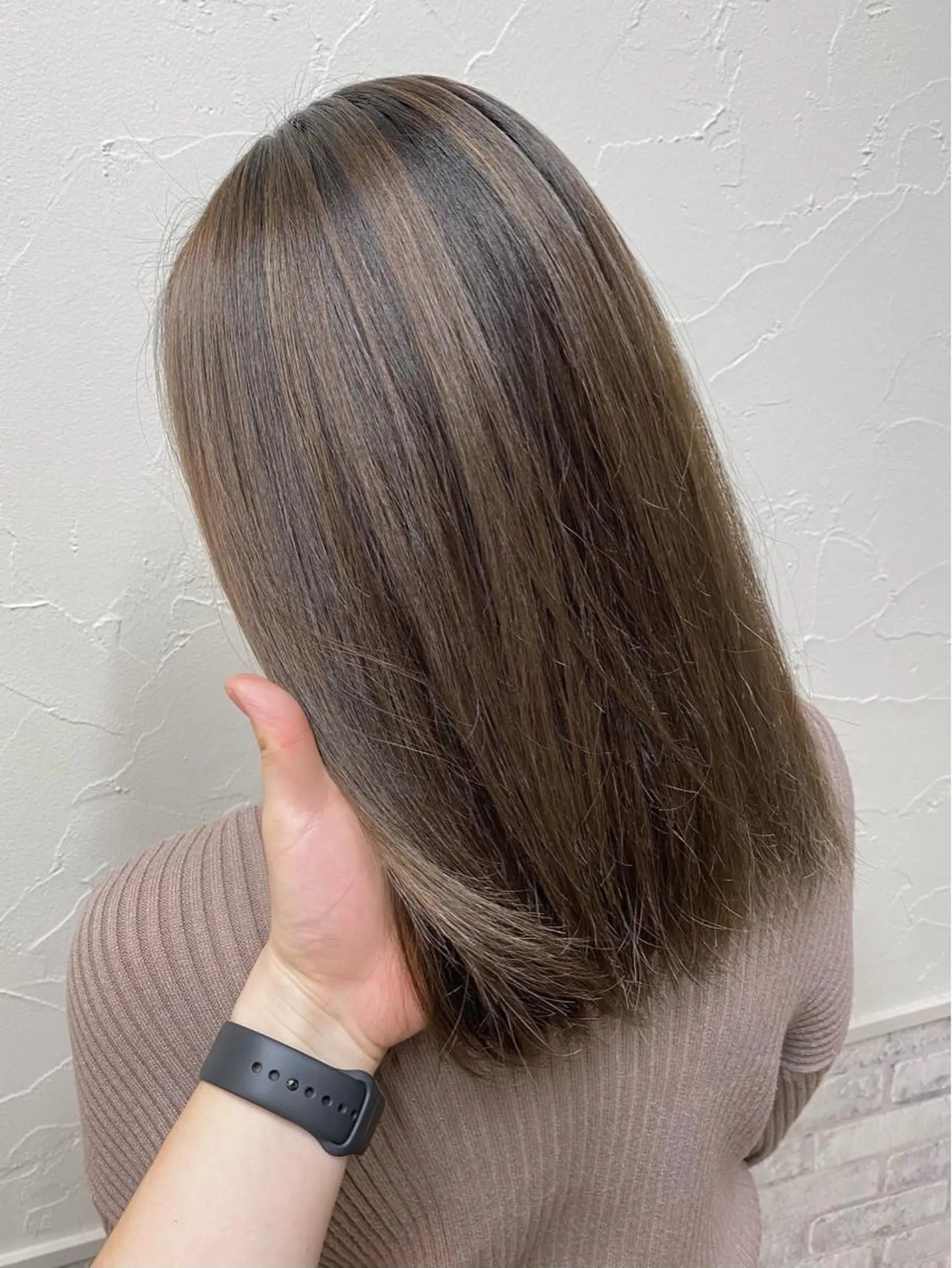 ミディアム カラー ミディアムパーマ グレージュ ハイライトカラー ネイビーカラー 外国人風カラー 髪質改善/レイヤー ストウシンゴのヘアスタイル