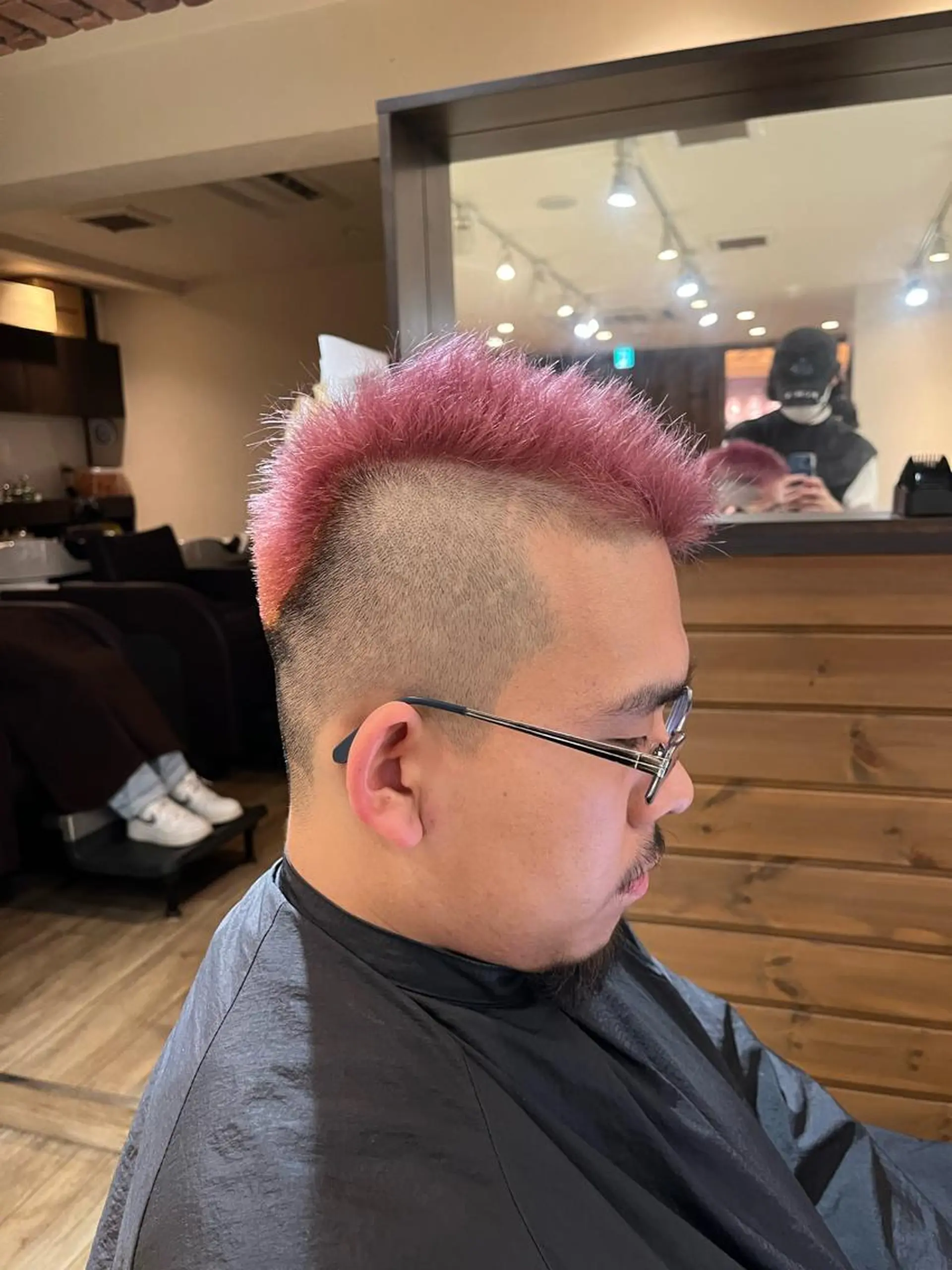 ショート カラー バレイヤージュ ミストバング ブリーチ デザインカラー  フェイスフレーミング ヘアカラー VOYAGE所属・中園 康のヘアスタイル