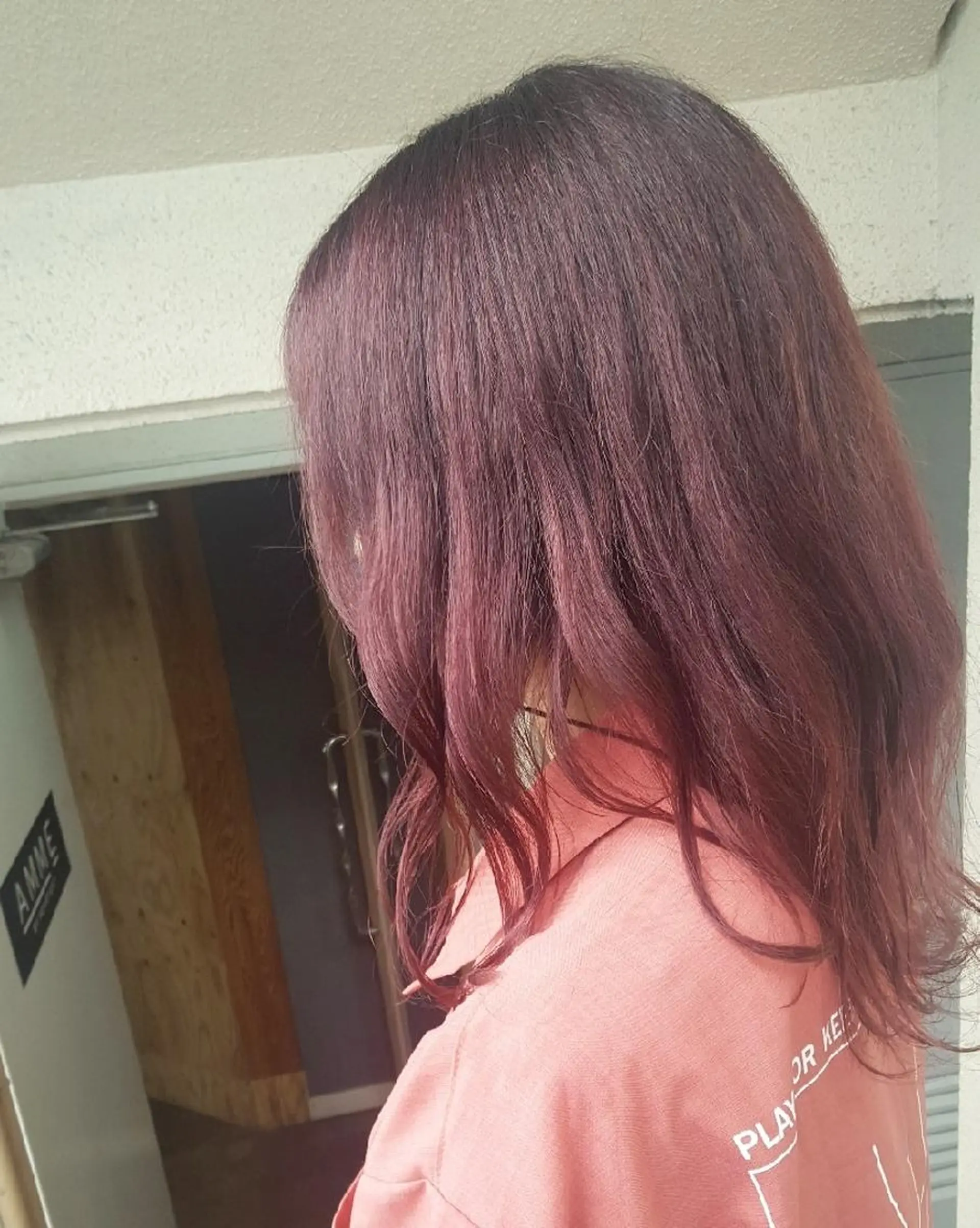 セミロング カラー ブリーチ ピンクカラー 🔳髪質改善🔳 岡本陽のヘアスタイル