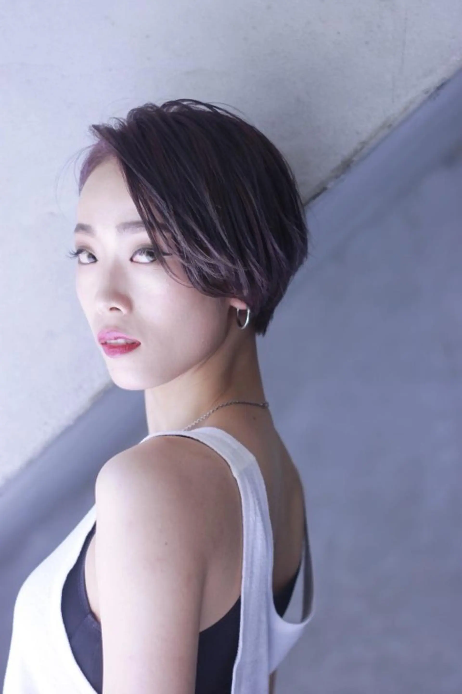 ショート カラー マツエク・マツパ ヘアアレンジ ネイル 君野 彰治のヘアスタイル