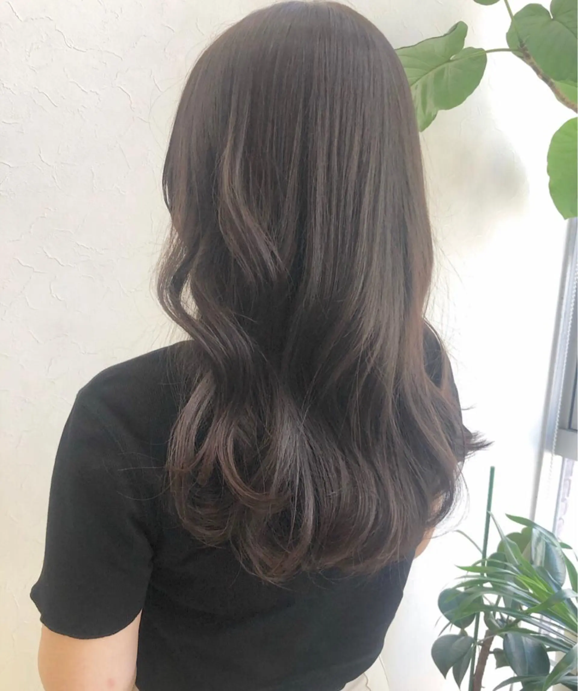 セミロング カラー nakahara madokaのヘアスタイル