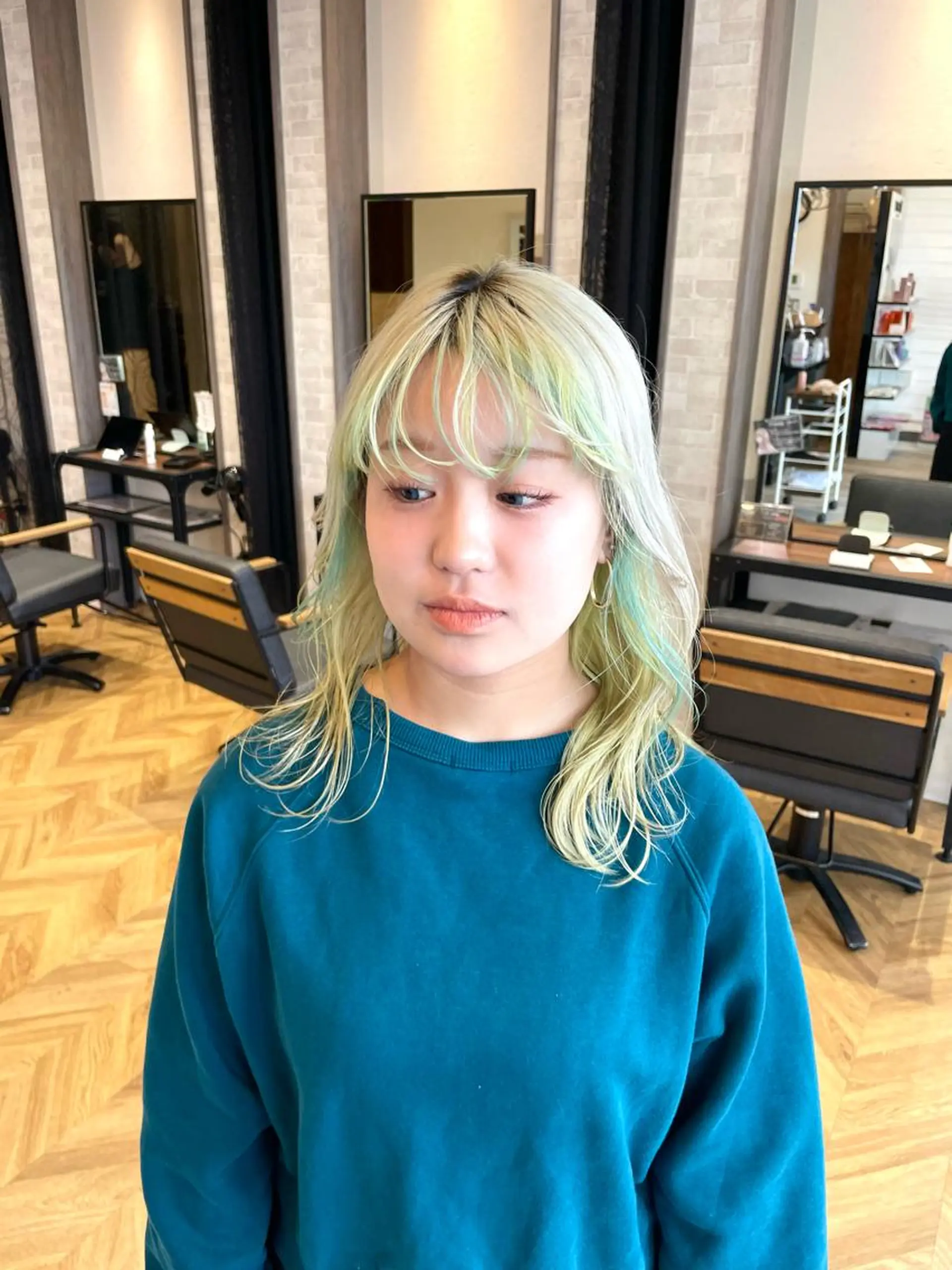 ミディアム カラー 田中   麗彩也のヘアスタイル