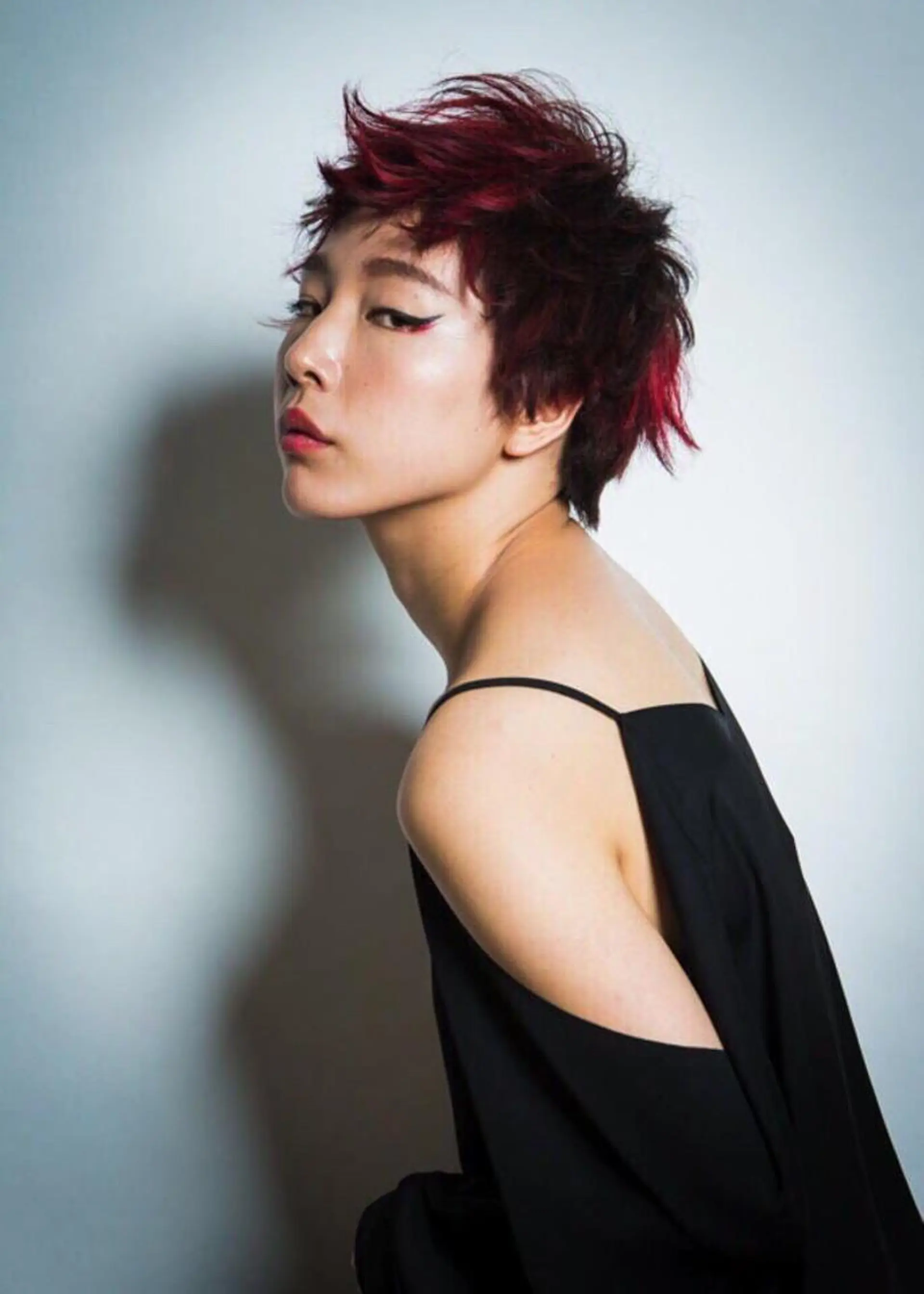 ショート 横井伴典 矢場町 メンズパーマ/カットのヘアスタイル