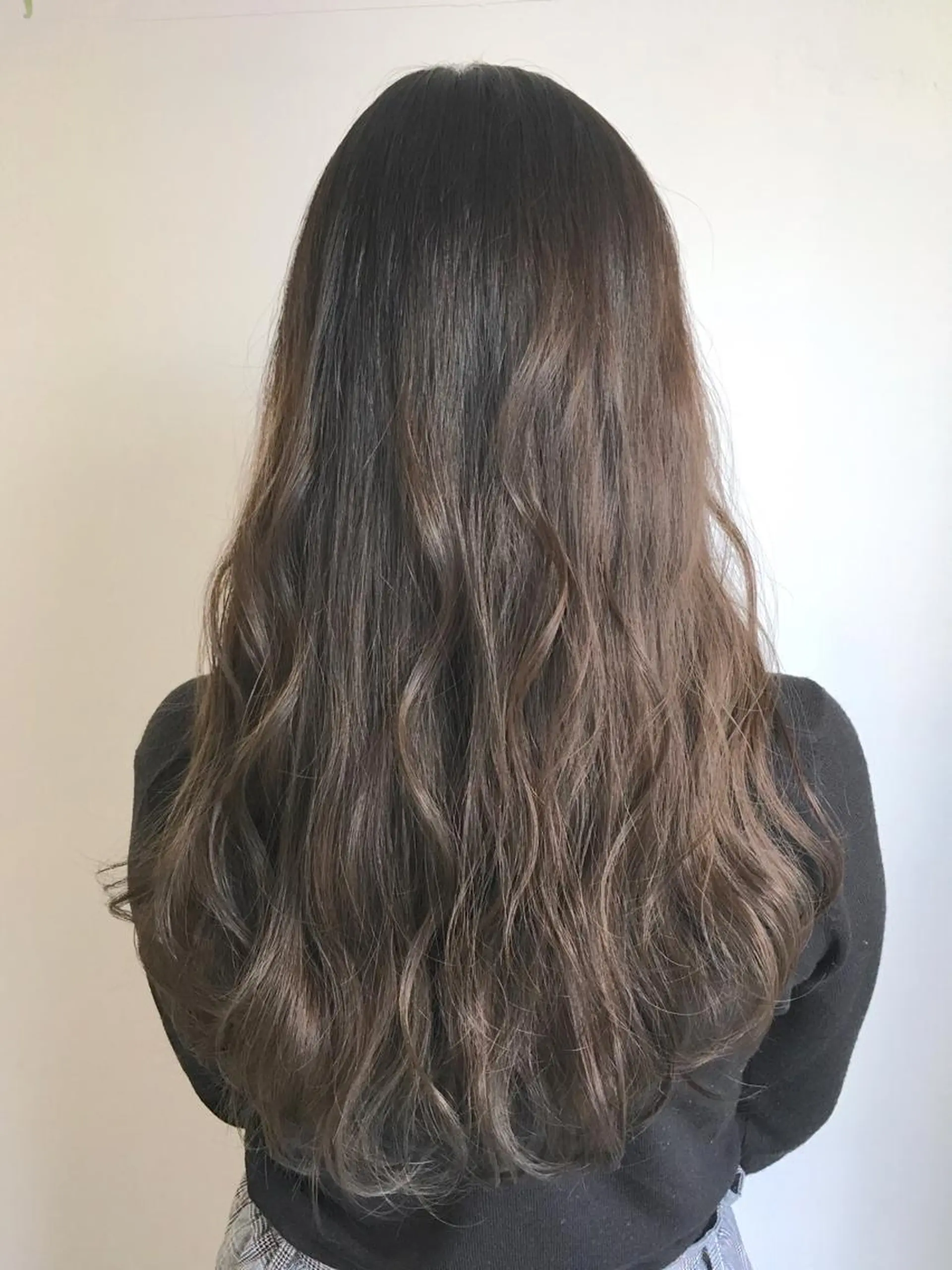 ロング カラー グラデーションカラー ヘアカラー トリートメント ヘアセット go today shaire salon 本店所属・yoshi ☆のヘアスタイル